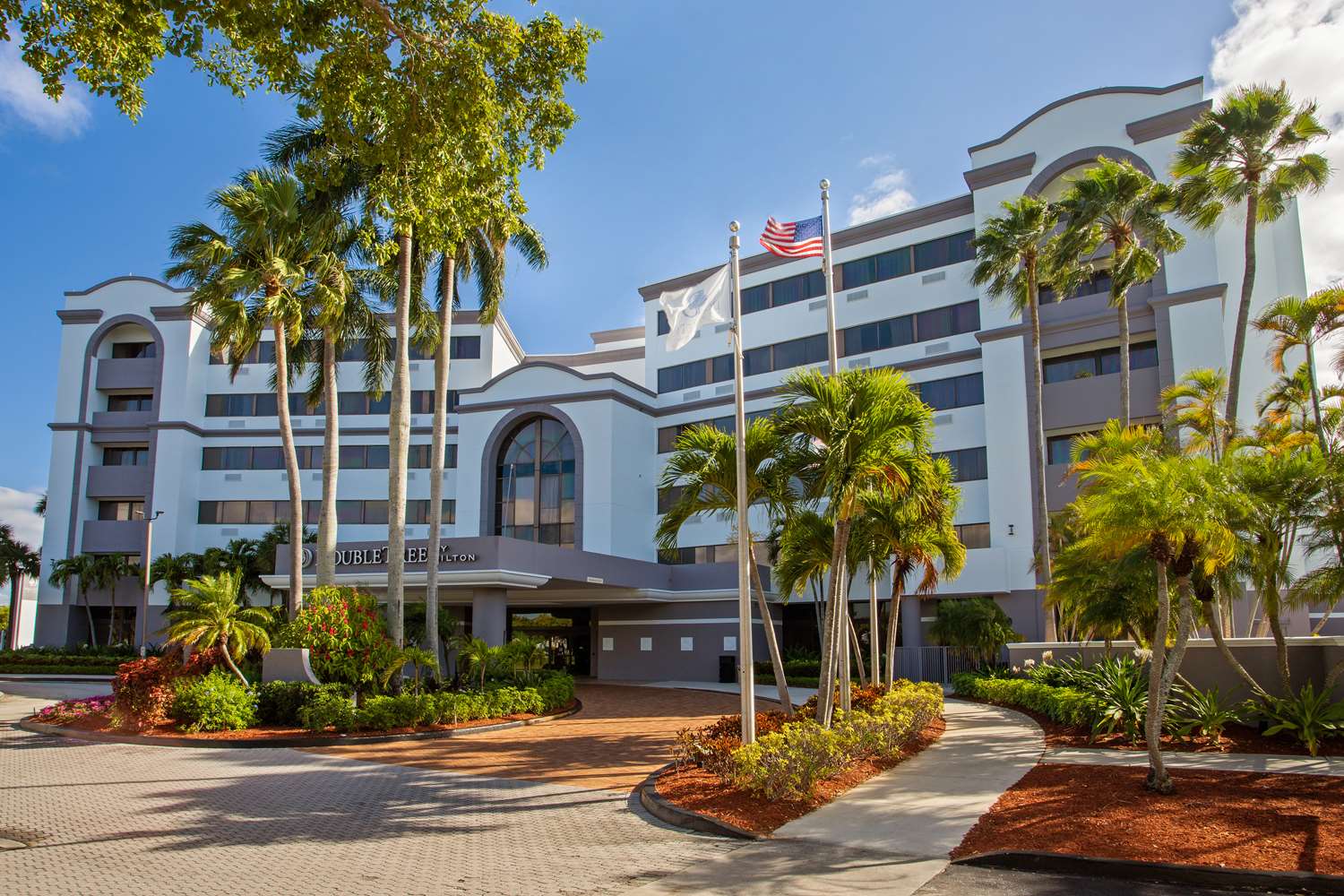 DoubleTree by Hilton West Palm Beach Airport 2