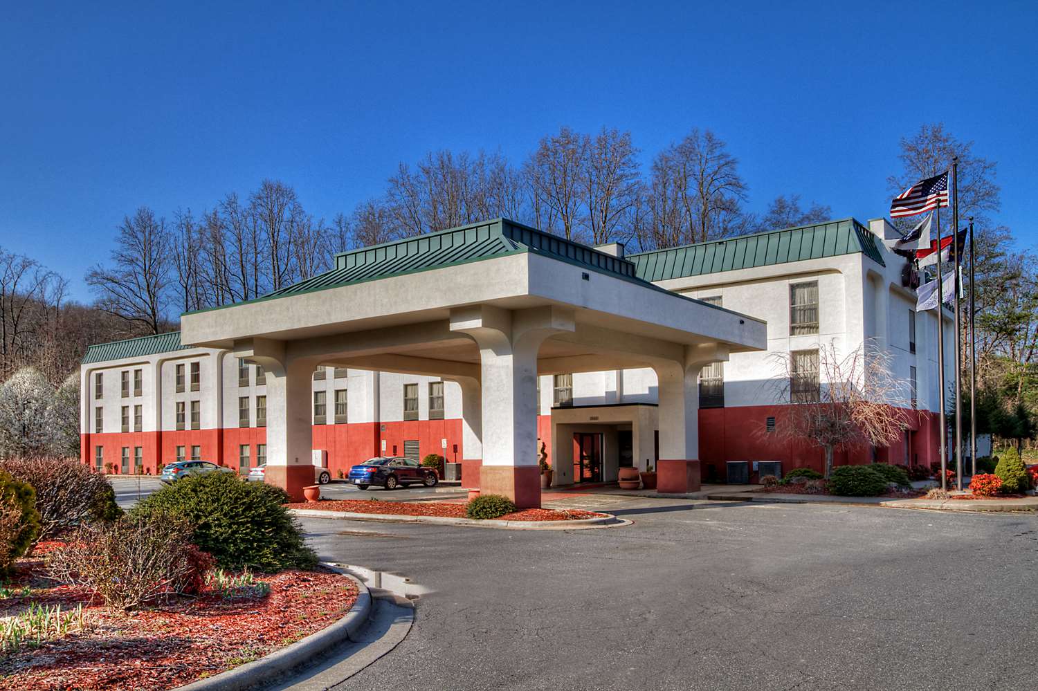 Hampton Inn Marion 2