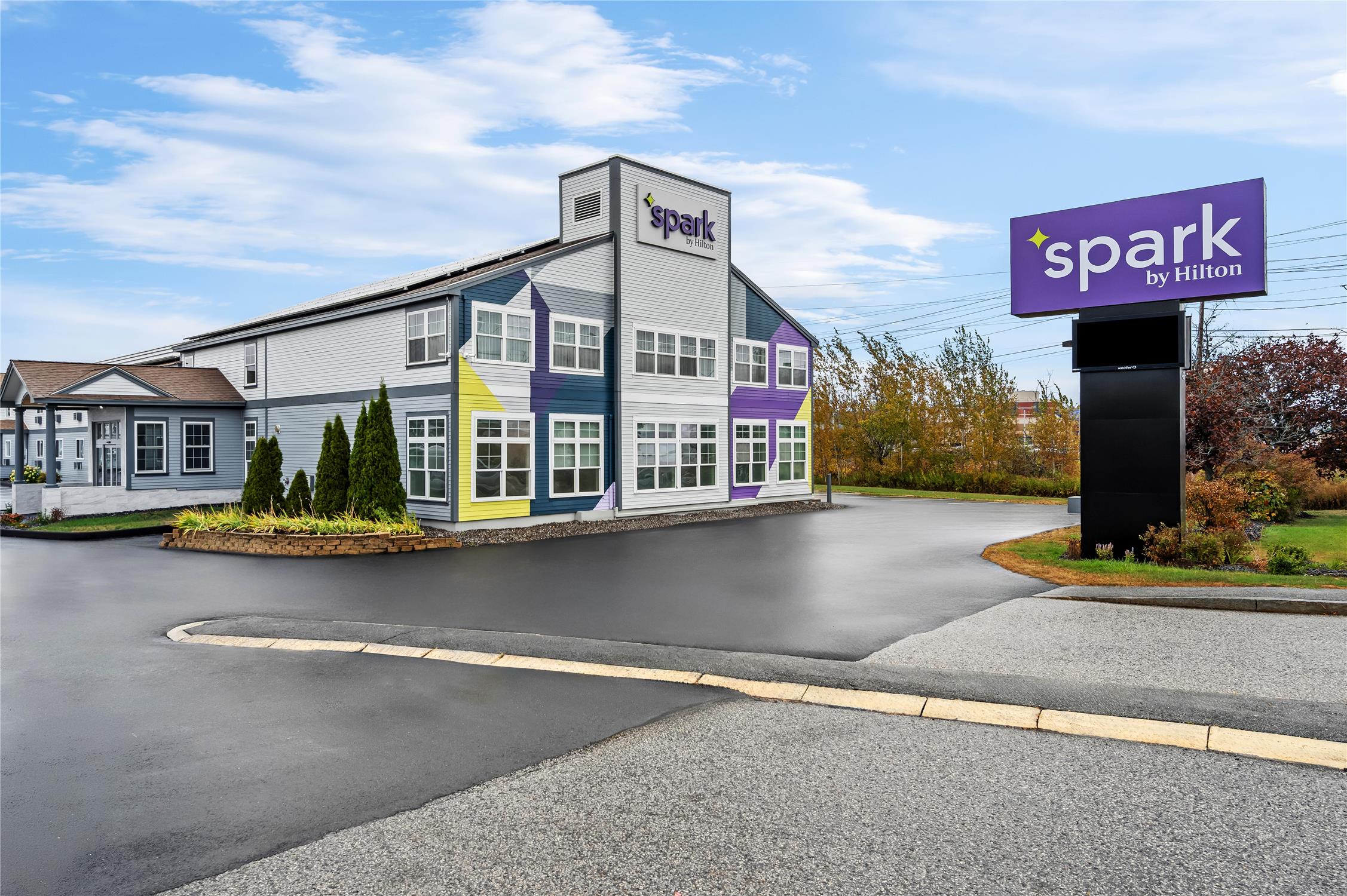 Spark by Hilton Portland Airport Maine Mall 1