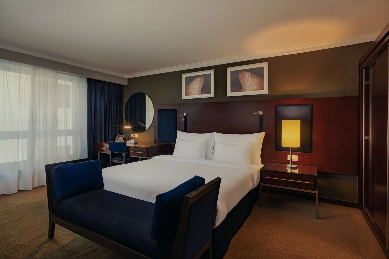 Executive suite lounge access