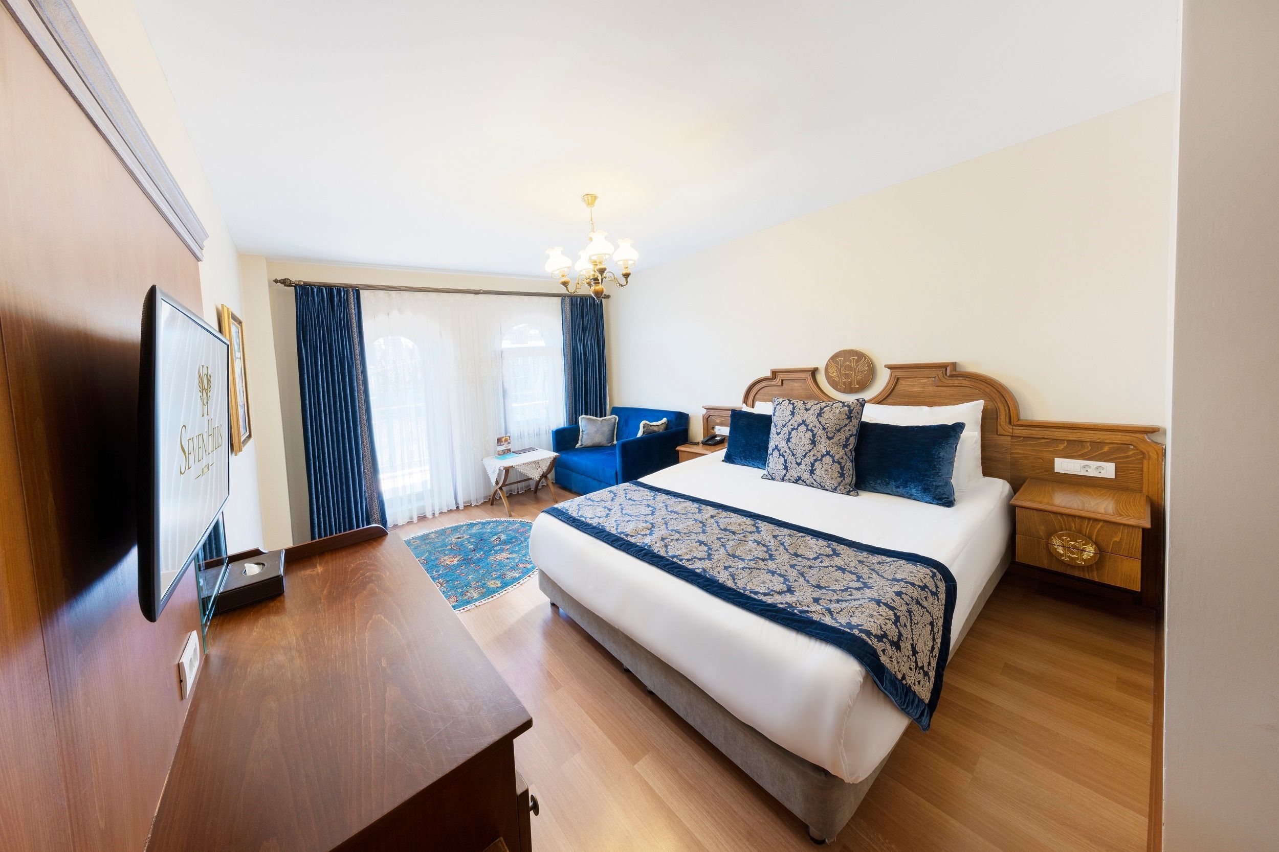 Superior Double Room with Street View