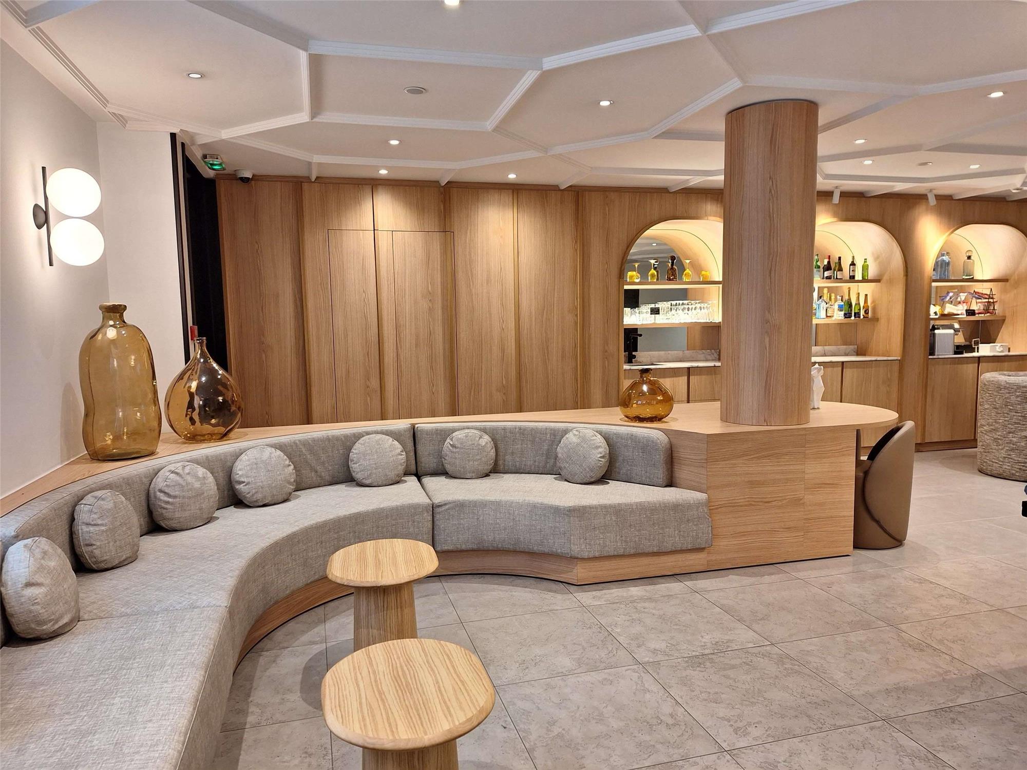 Mercure Paris Arc de Triomphe Wagram 1