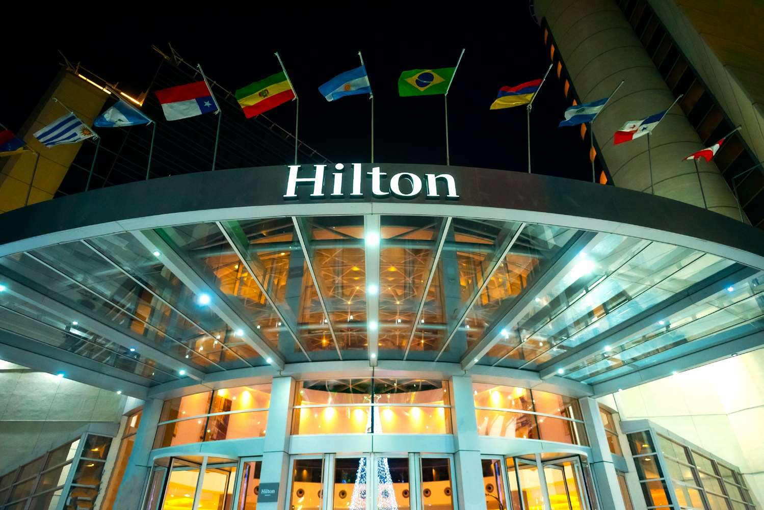 Hilton Mendoza 2