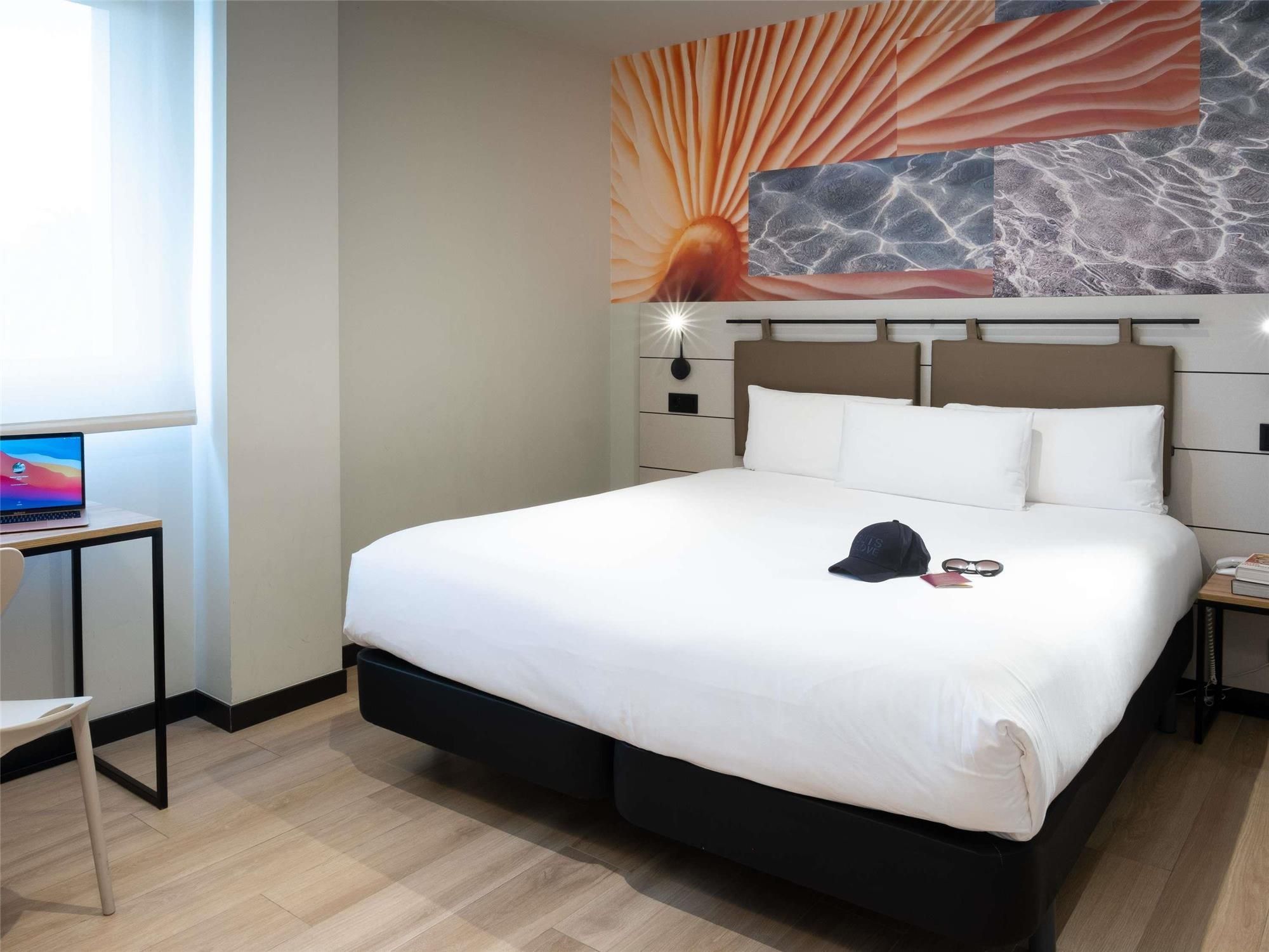 ibis Styles Santander 1