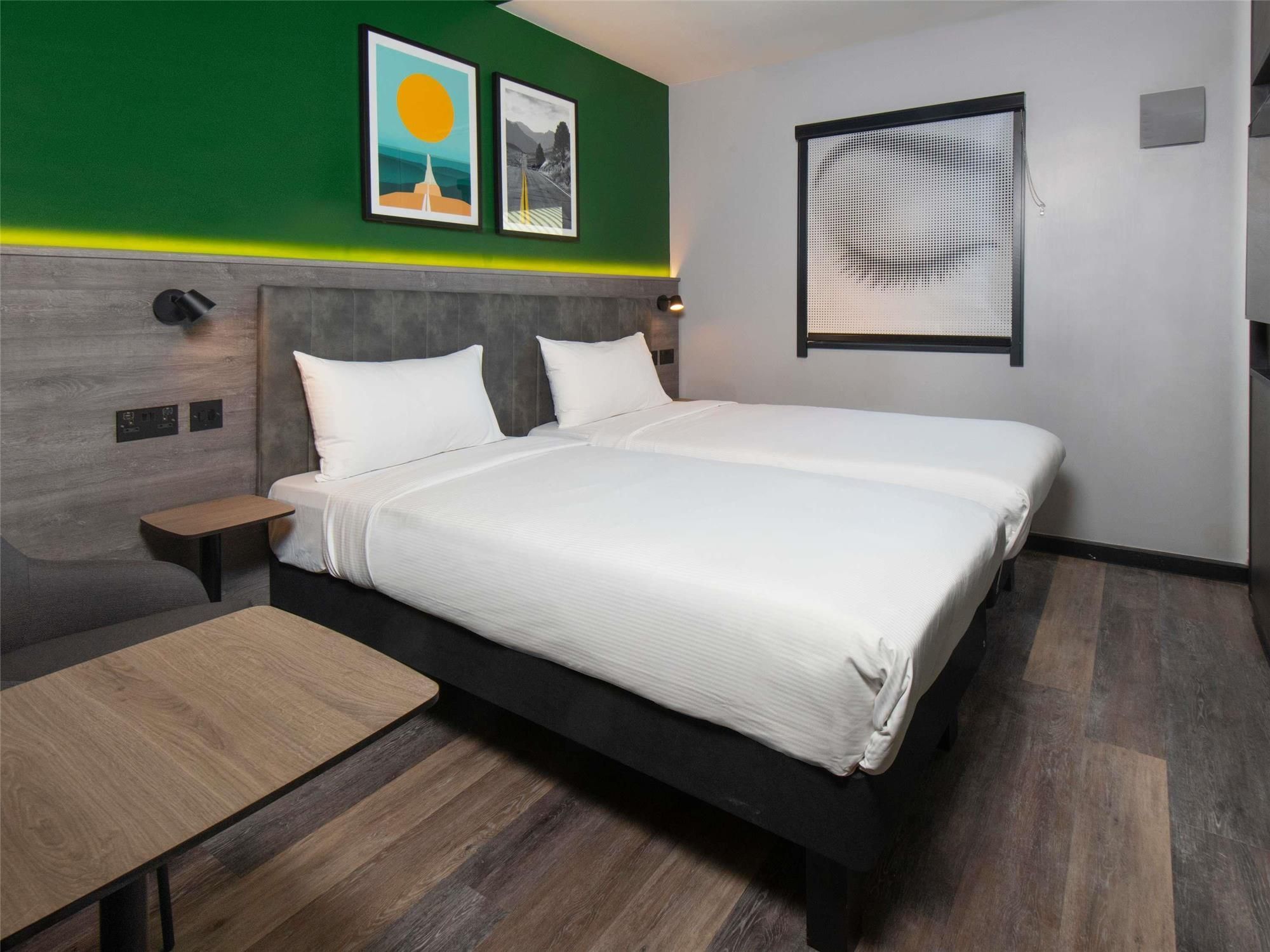 ibis Styles London Gatwick Airport 1