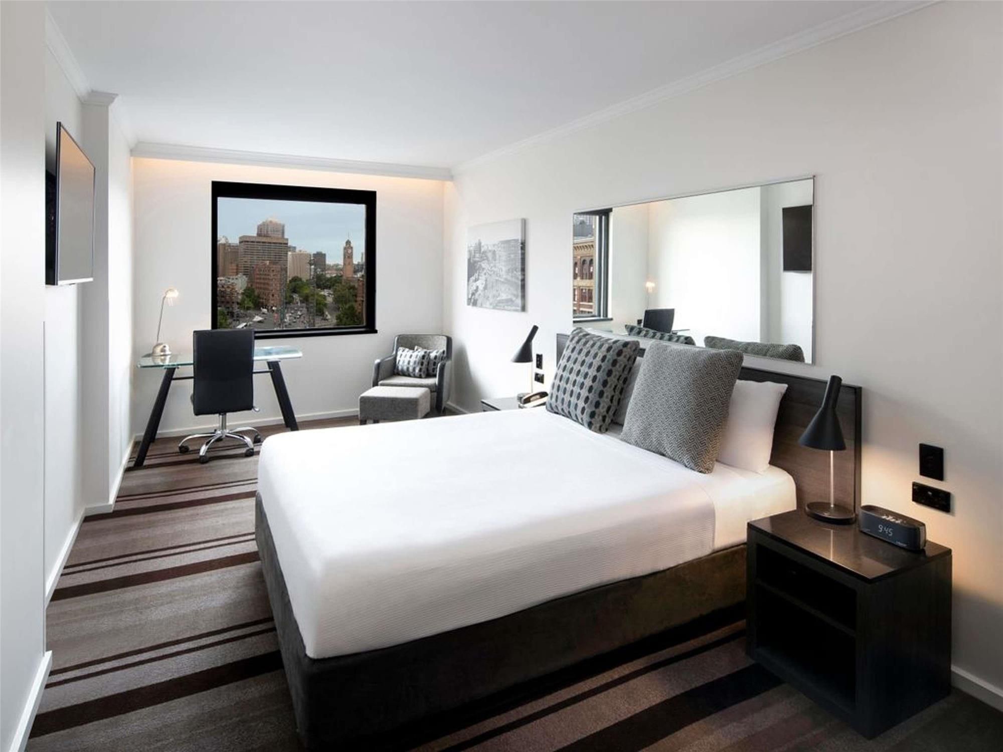 Mercure Sydney 2