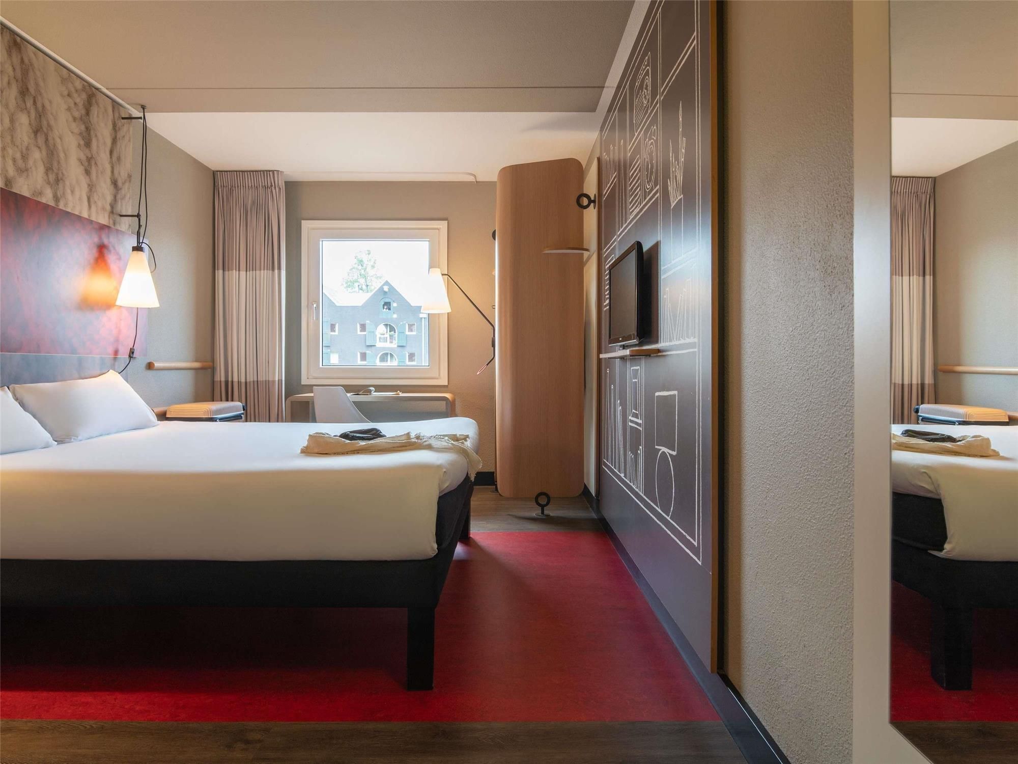 Room with Canal View