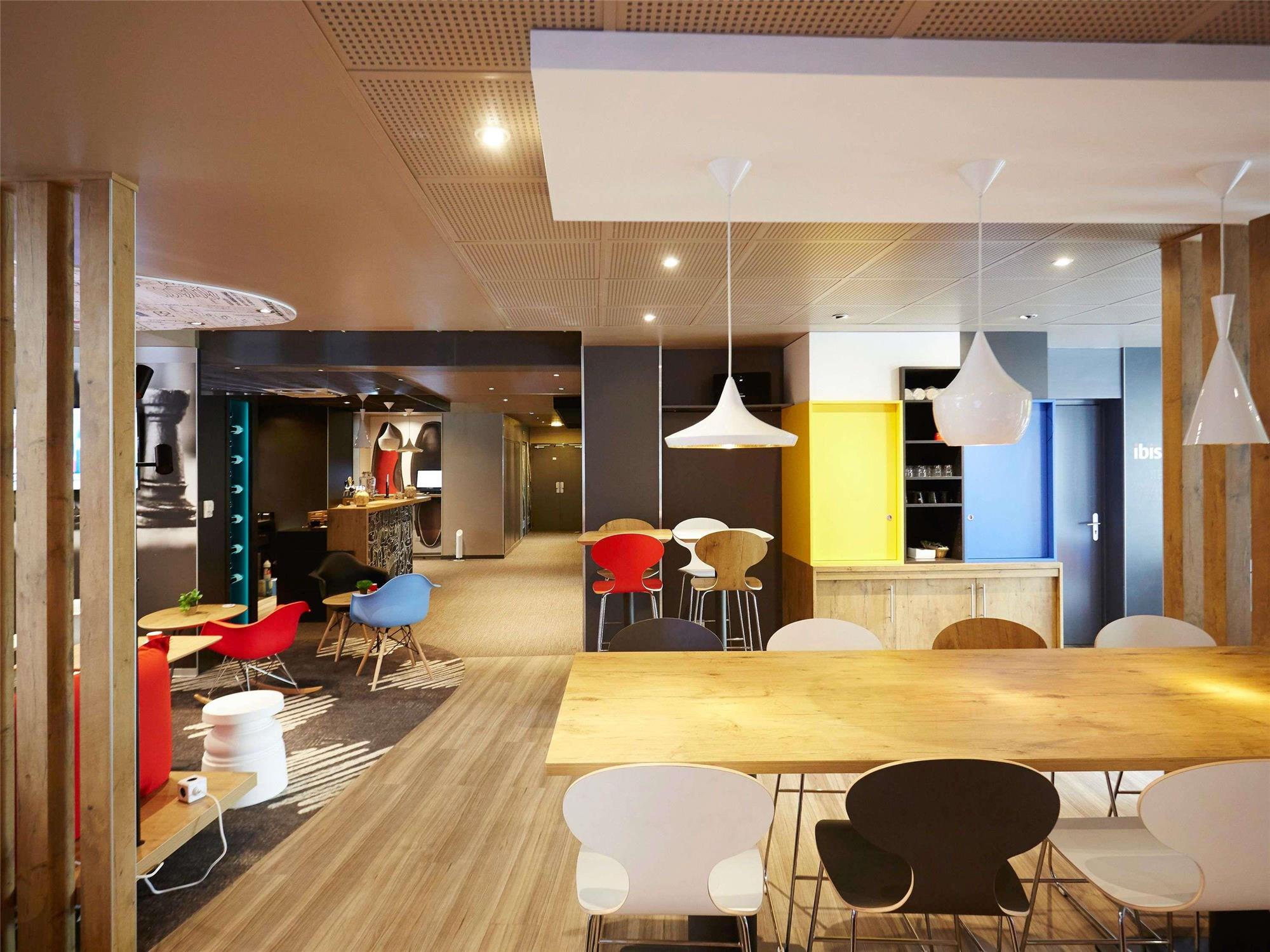 ibis Valenciennes 1