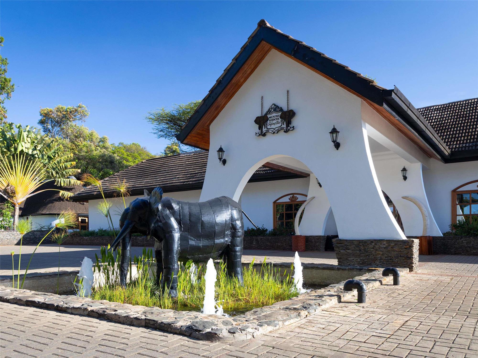 Fairmont Mount Kenya Safari Club 2