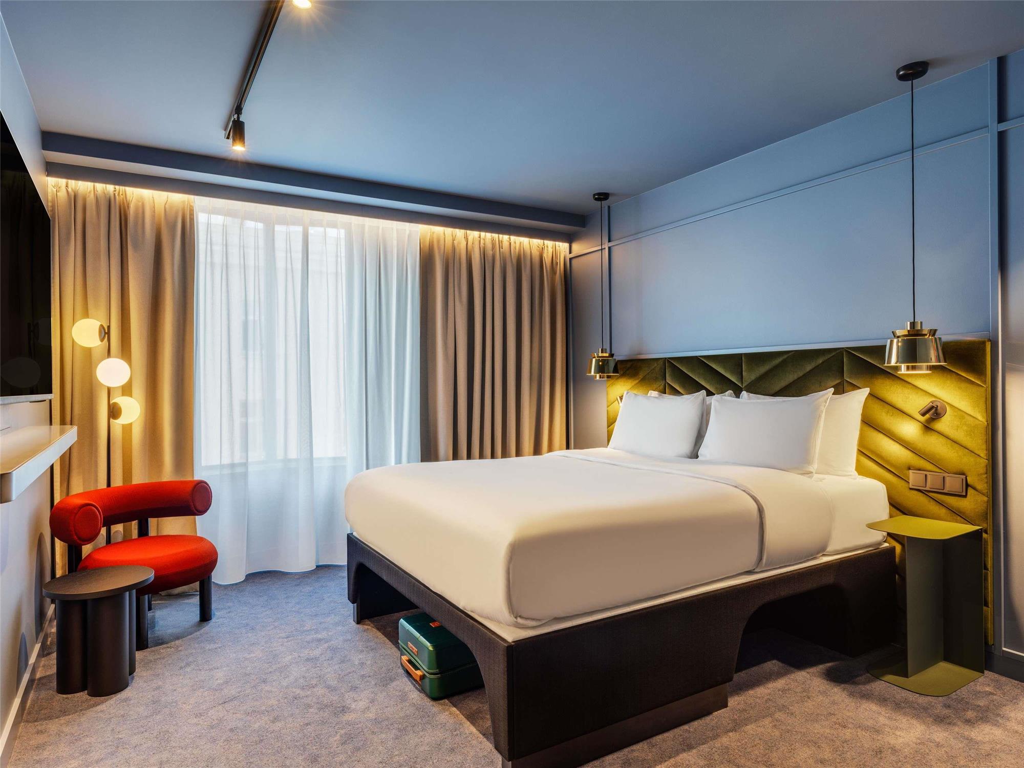 Tribe extra with a queen size bed