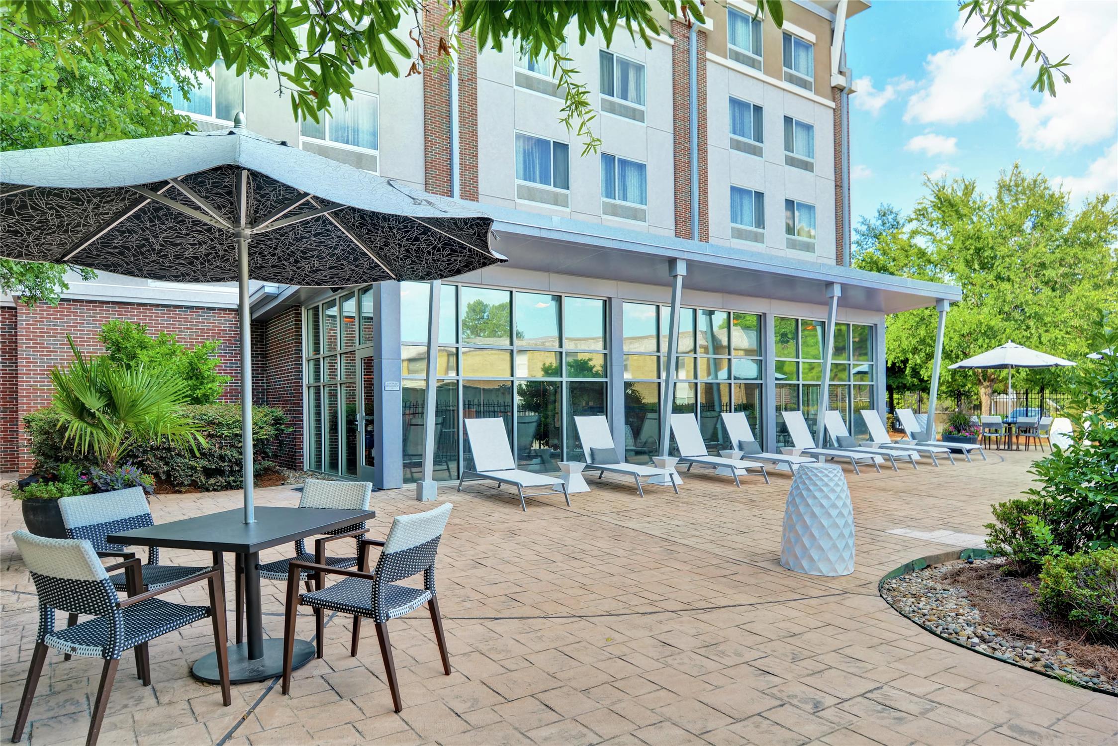 DoubleTree by Hilton Baton Rouge 2
