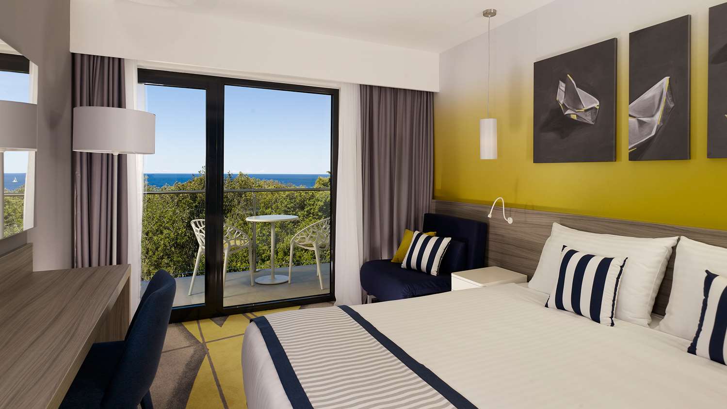 Superior Room with Balcony