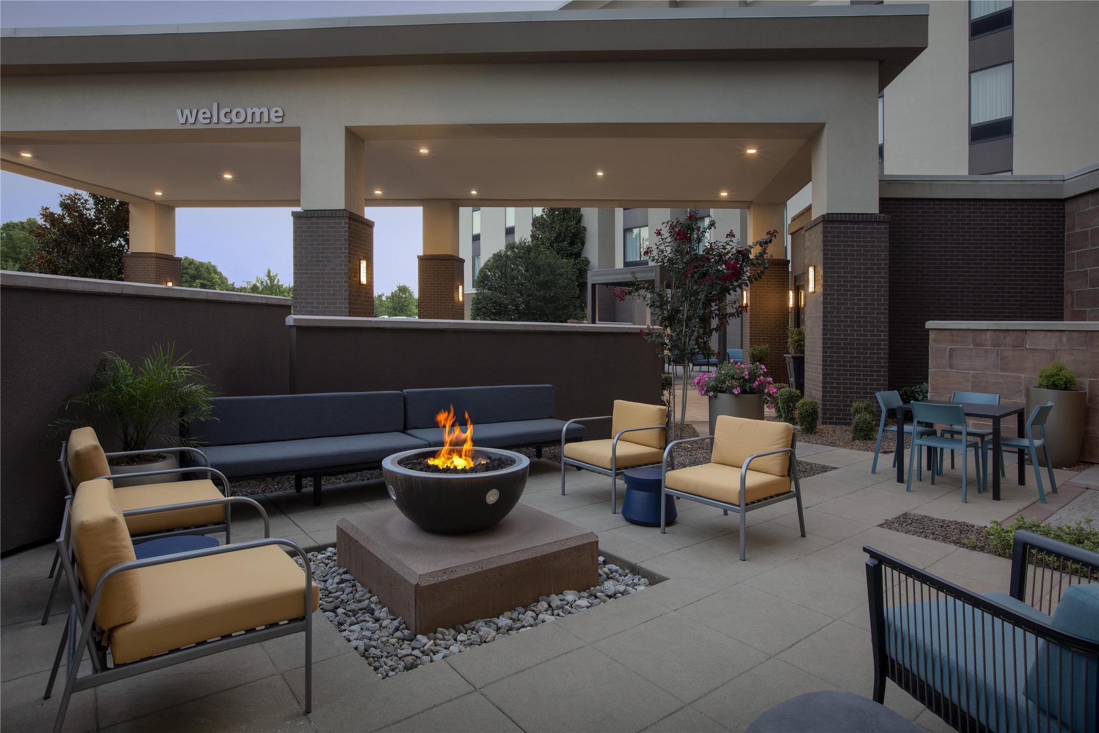 Home2 Suites by Hilton Louisville East Hurstbourne 2