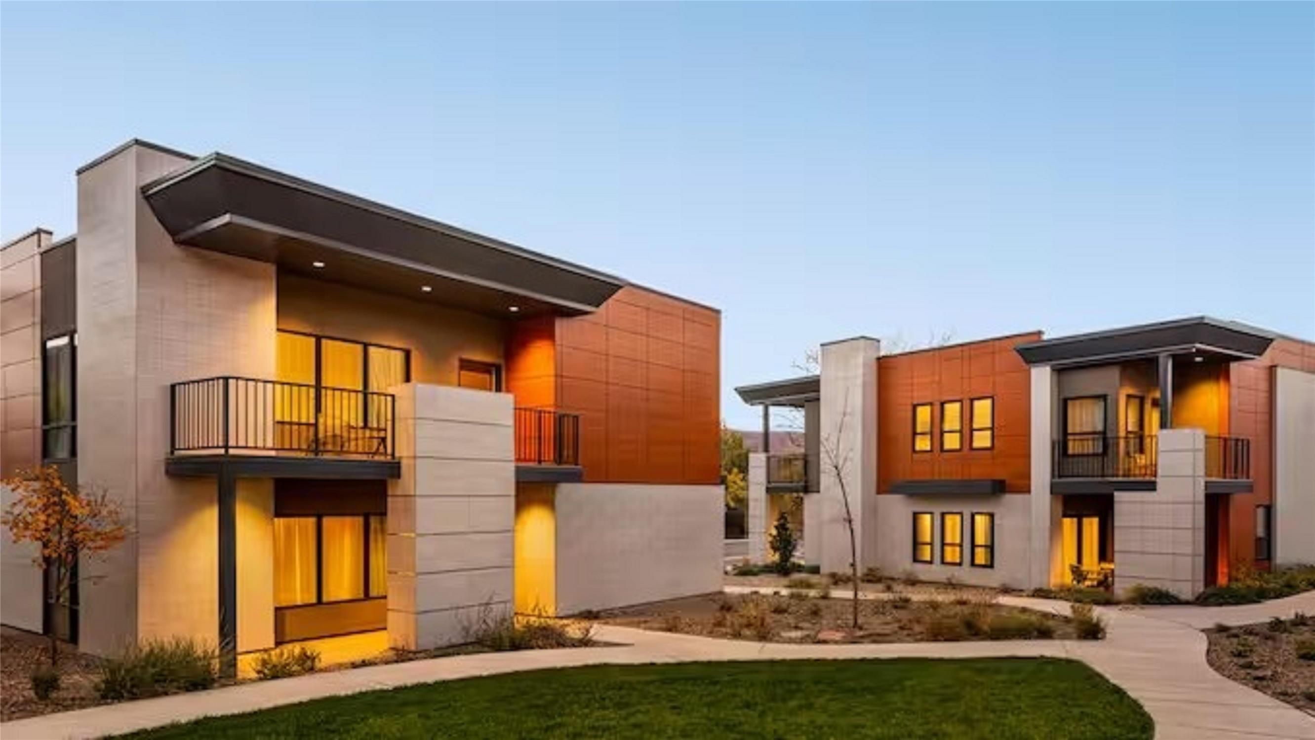Hoodoo Moab, Curio Collection by Hilton 2
