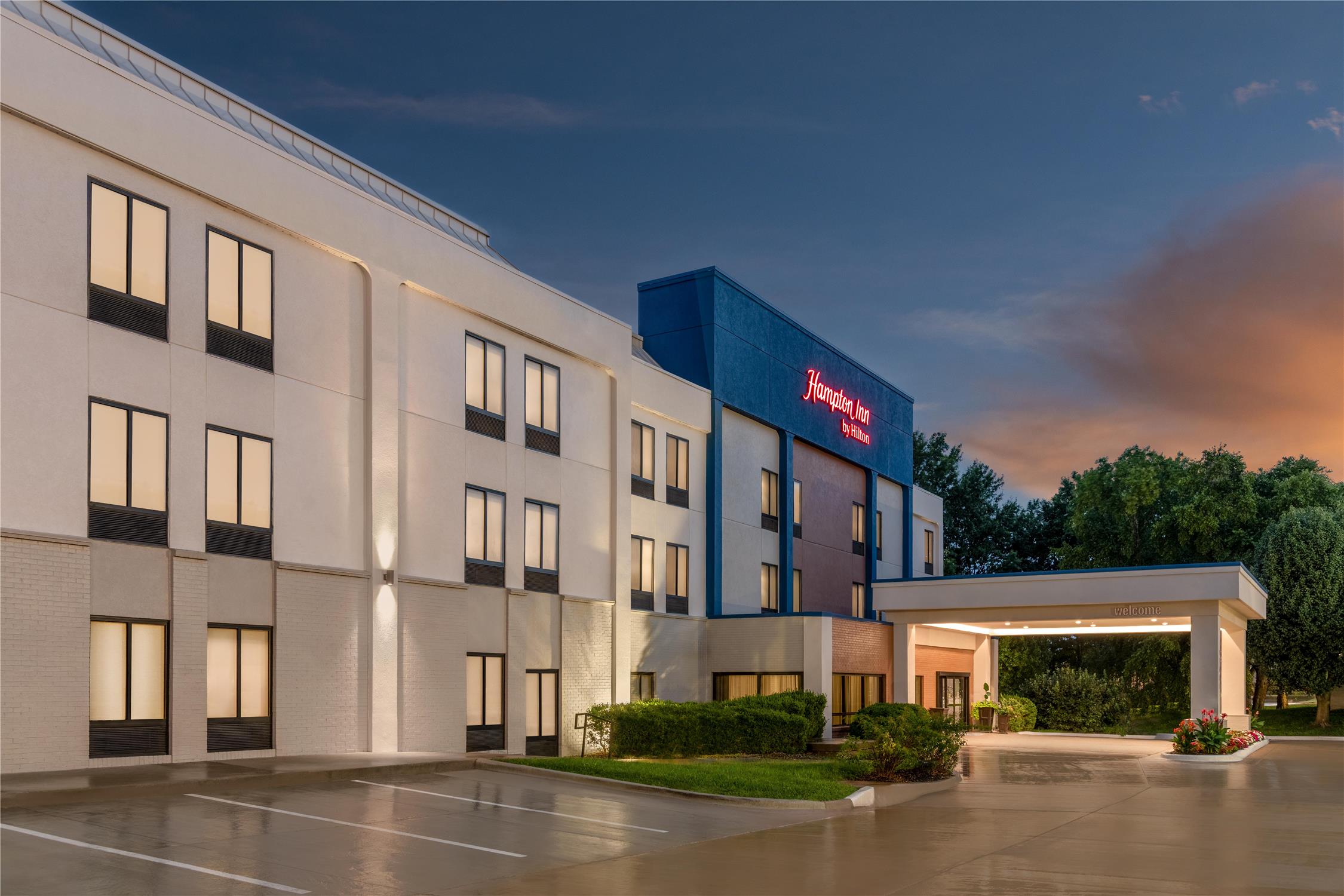 Hampton Inn Olathe 2