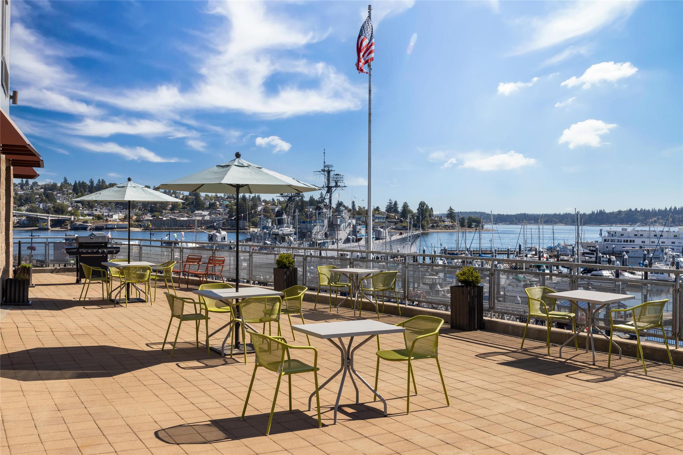 Hampton Inn & Suites Bremerton 2
