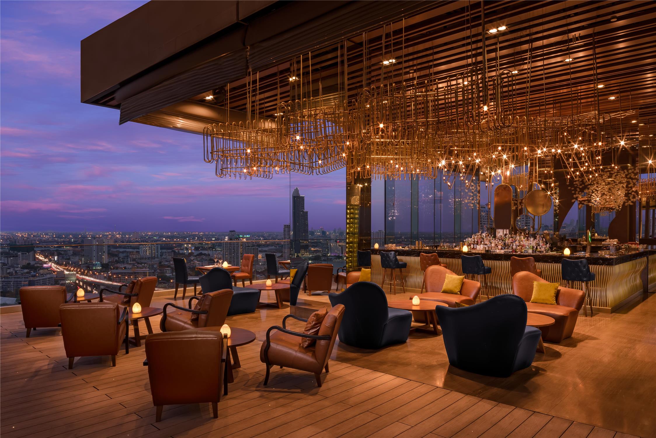 Avani Plus Riverside Bangkok Hotel 2
