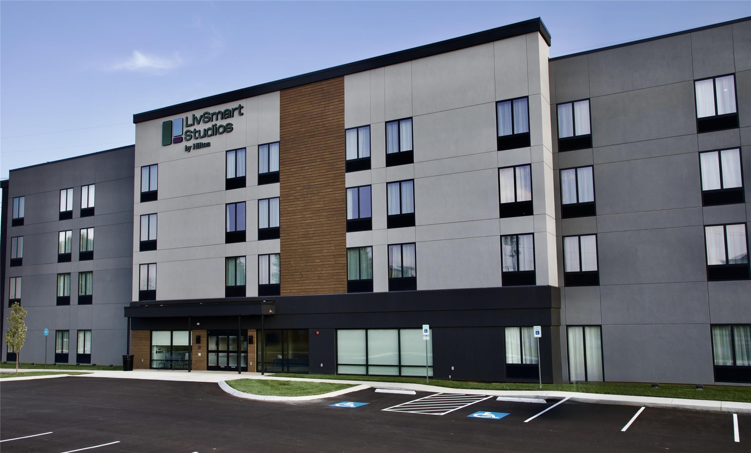Livsmart Studios By Hilton Clarksville 1