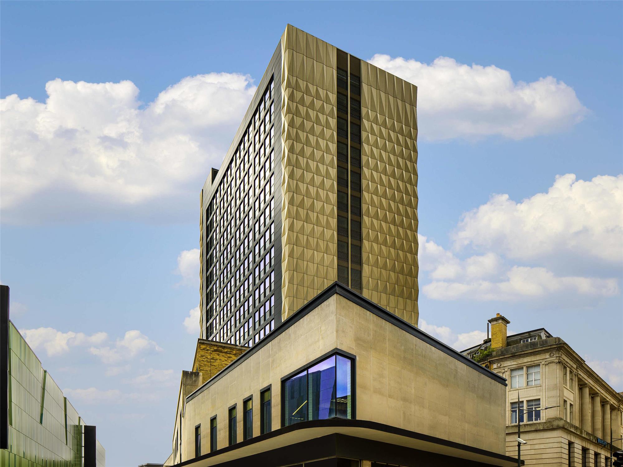 Mercure Newport 1