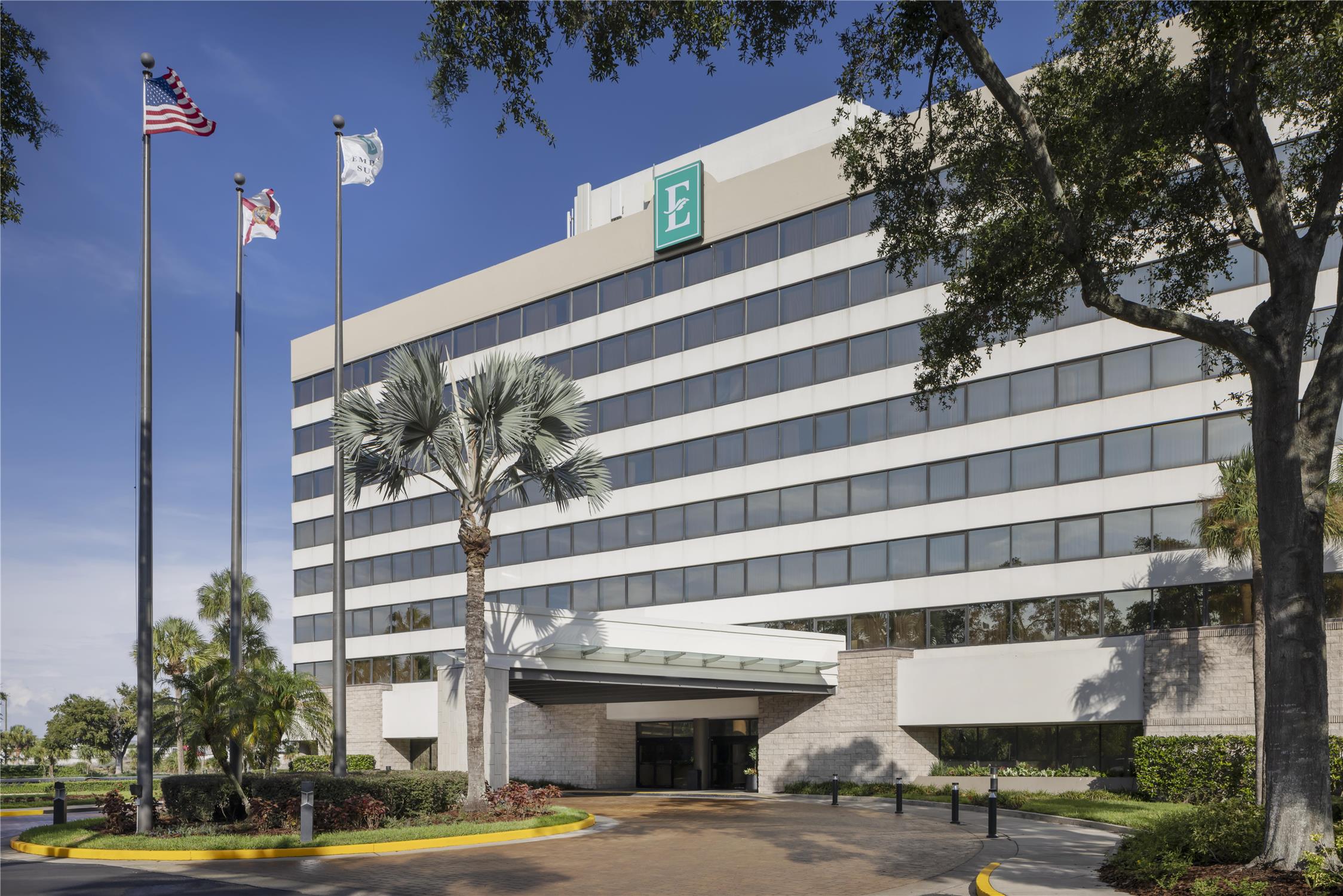 Embassy Suites by Hilton Orlando International Drive ICON Park 2