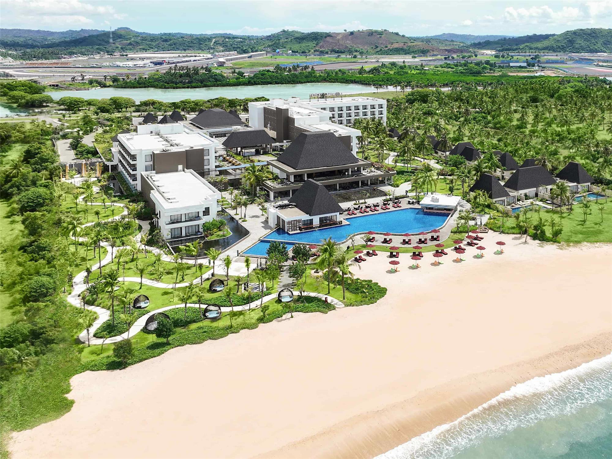 Pullman Lombok Merujani Mandalika Beach Resort 1