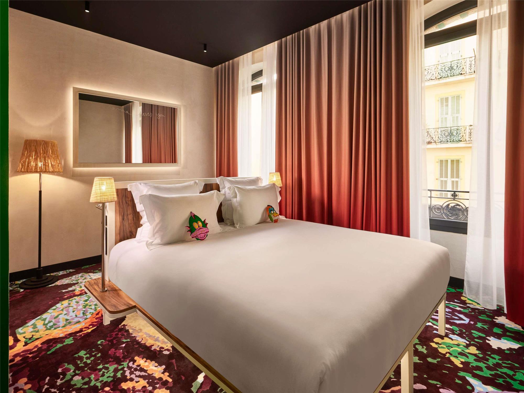 Medium Double Room