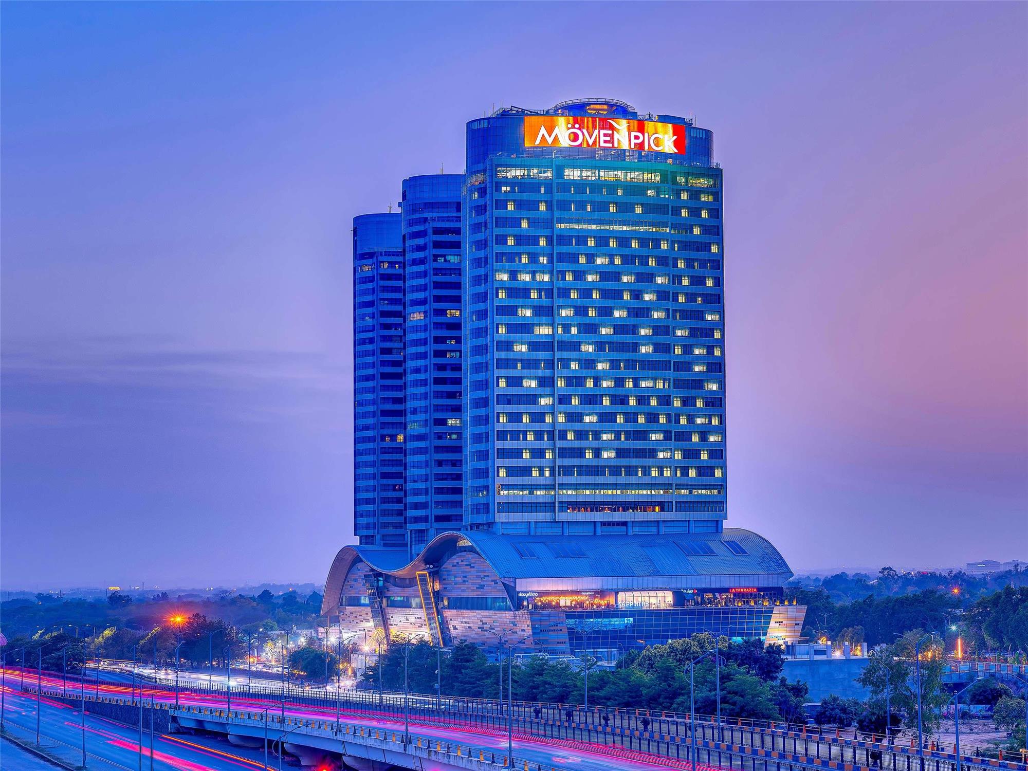 Movenpick Hotel Centaurus Islamabad 1
