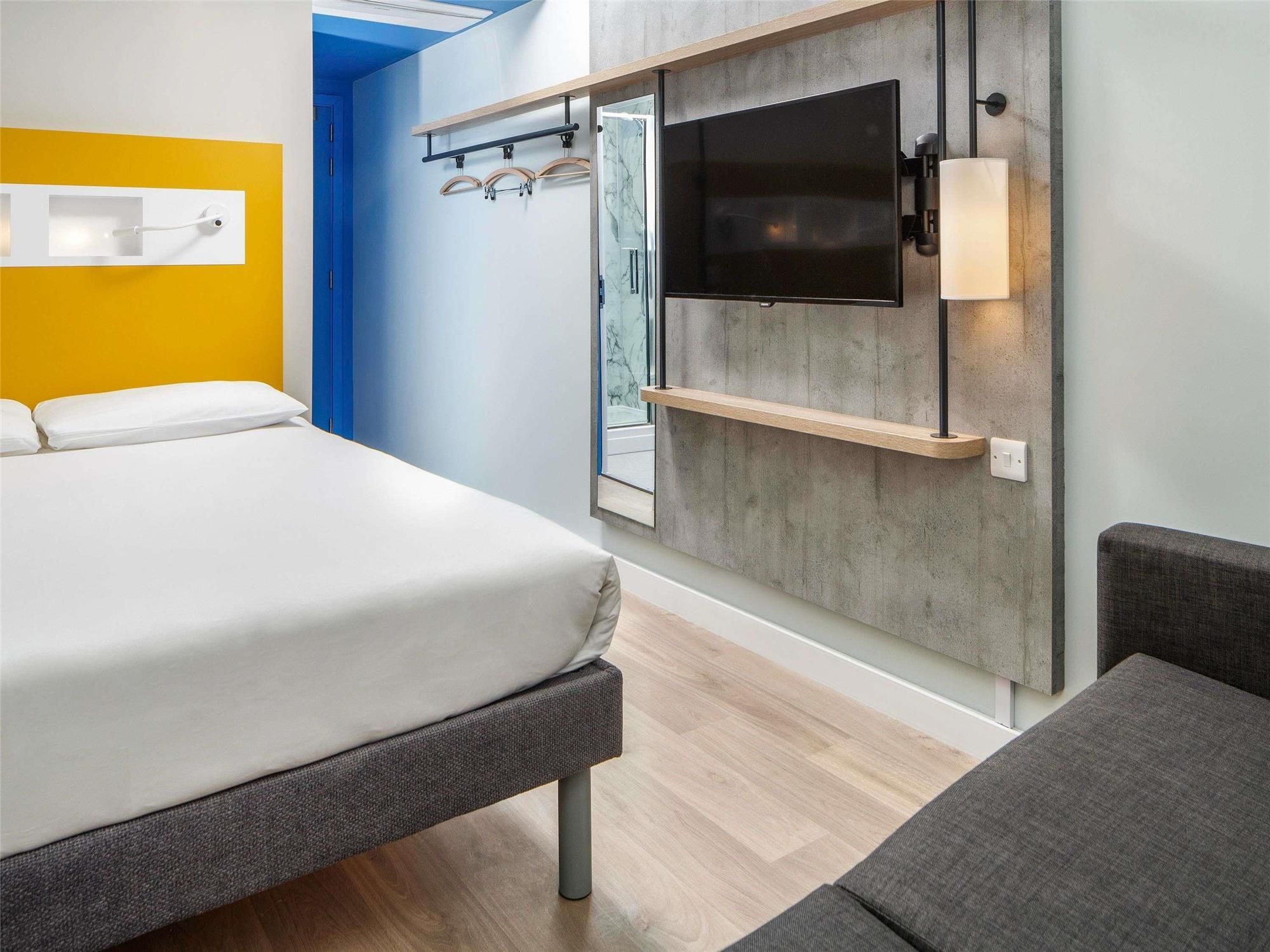 ibis budget Swindon Town Centre 2