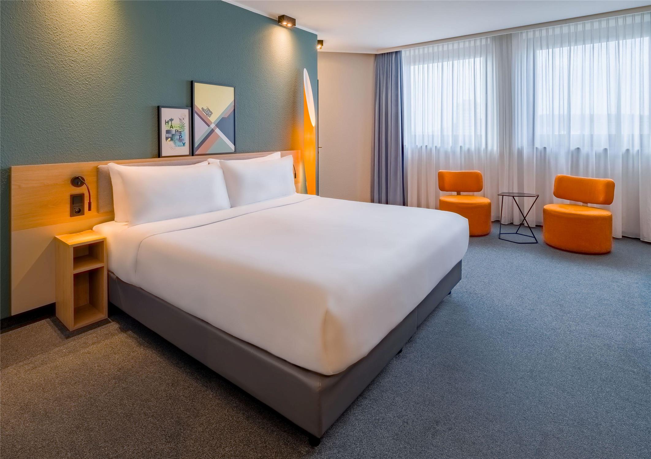 Spark by Hilton Wuppertal City Centre 1