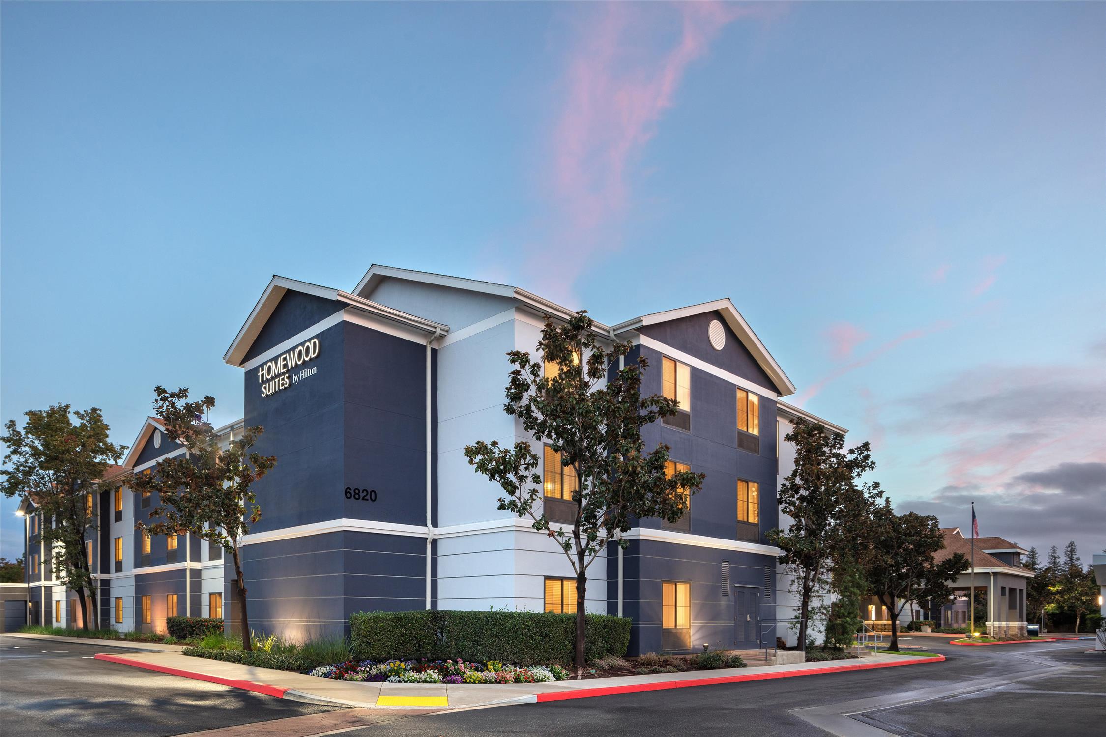 Homewood Suites by Hilton Fresno 1