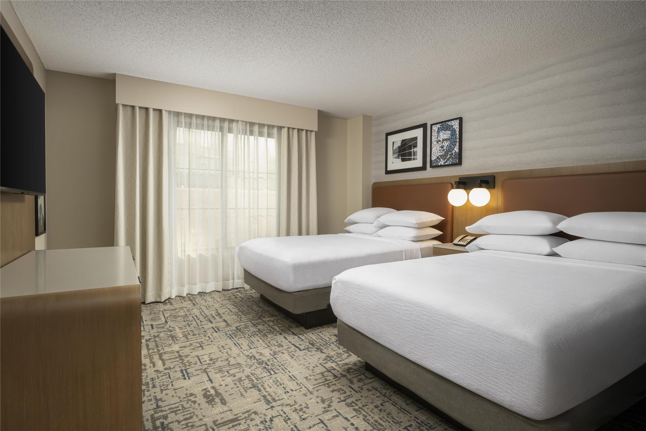 Non-smoking 2 Room Suite