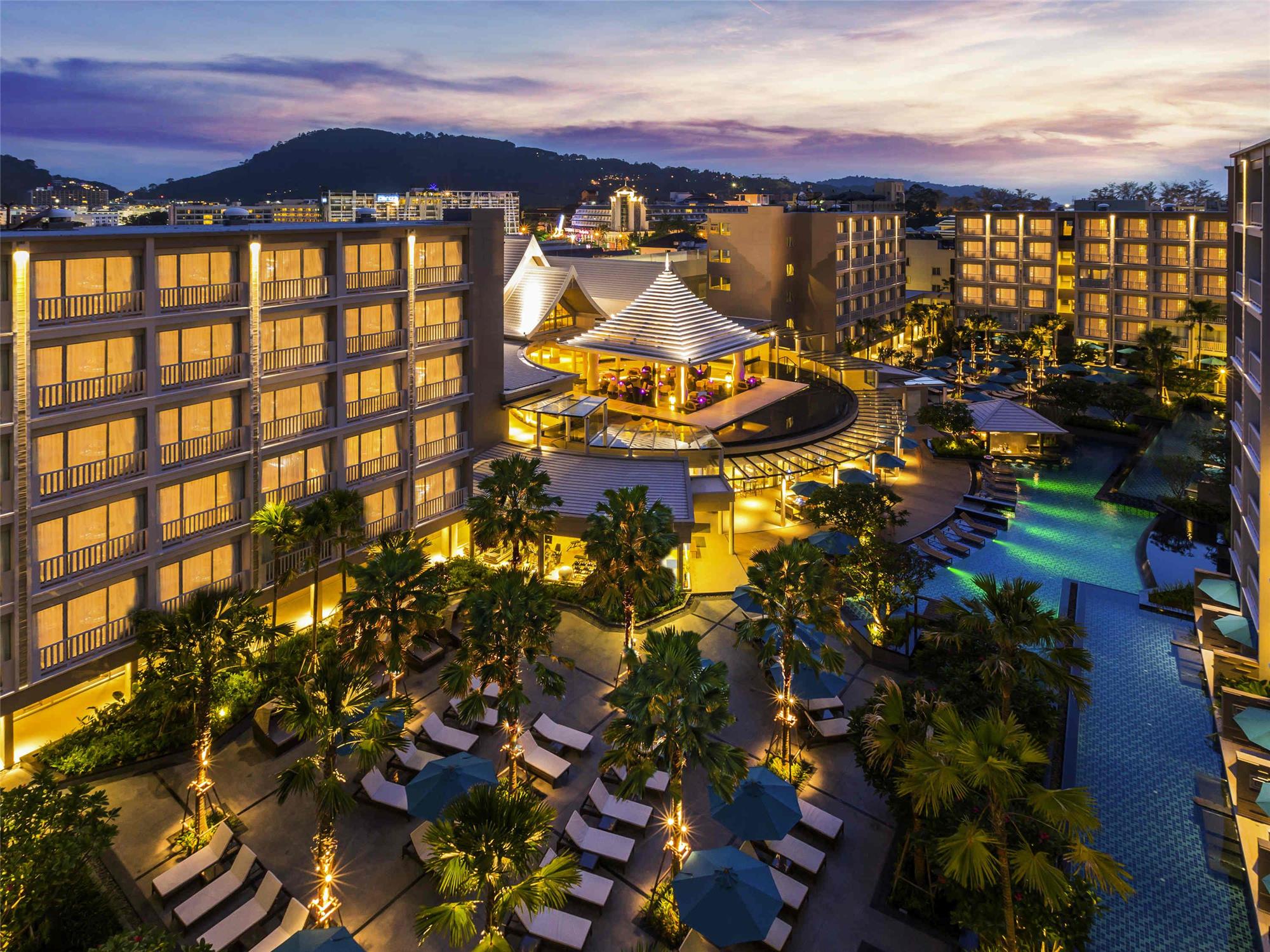 Grand Mercure Phuket Patong 1