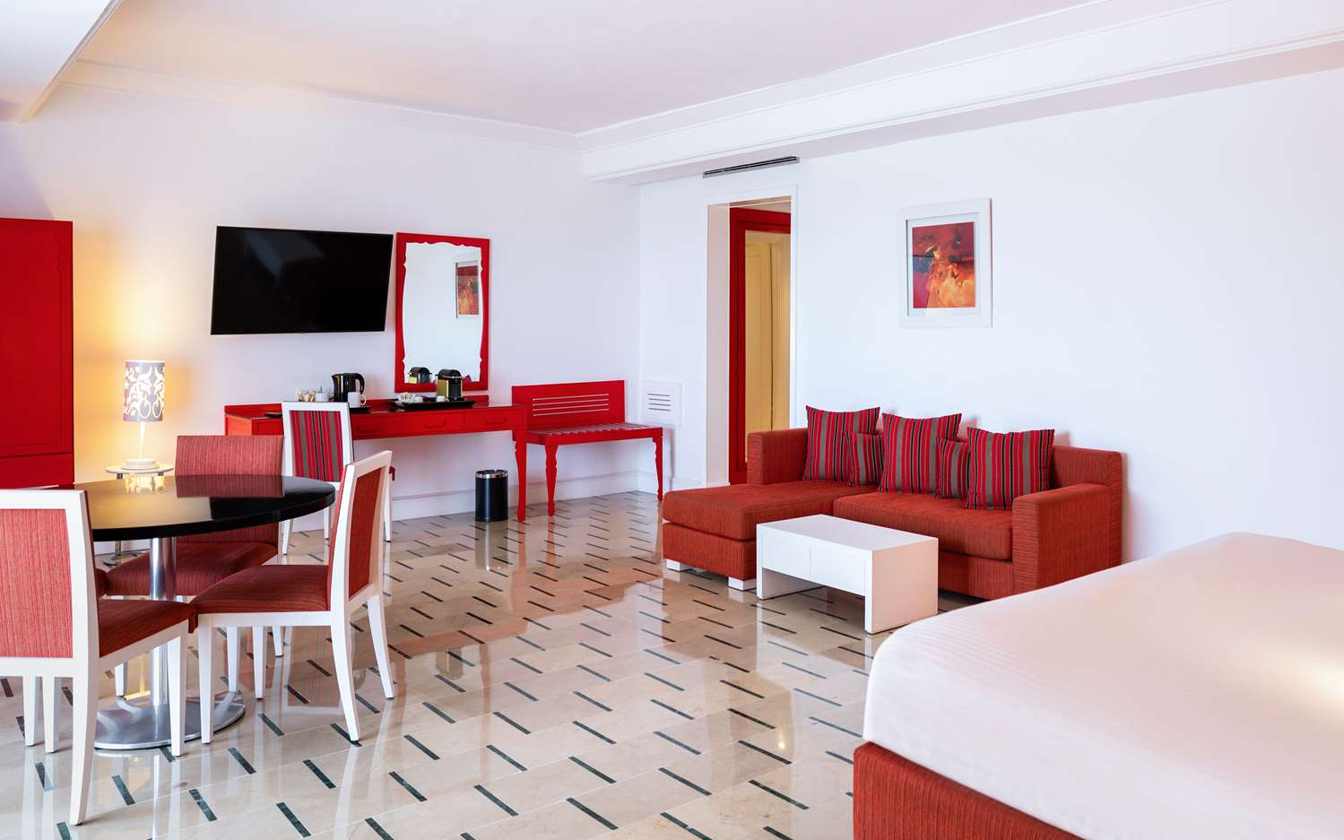 Junior suite with balcony