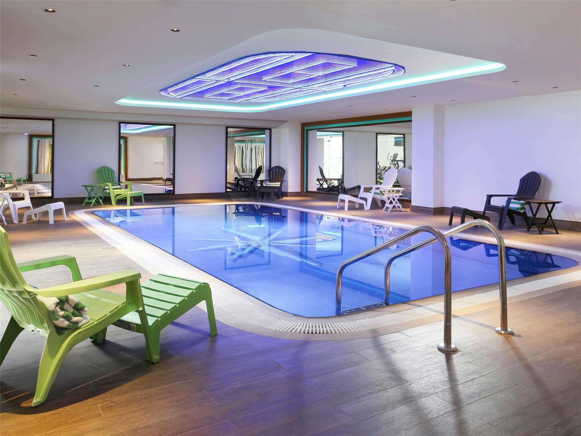 Ibis Styles Dubai Jumeira 1