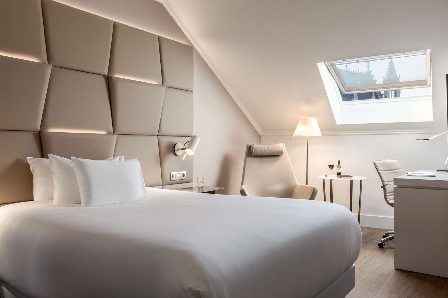 Standard single room