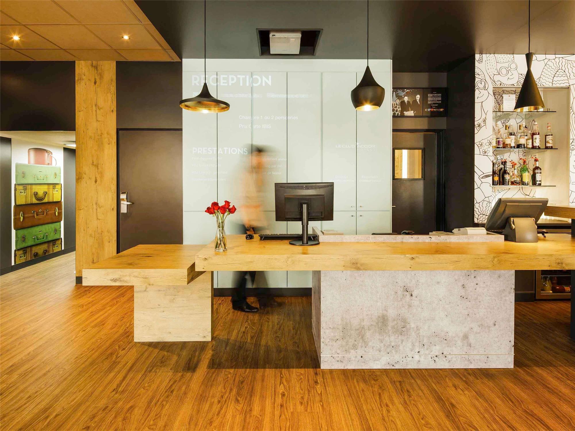ibis Versailles Château 2