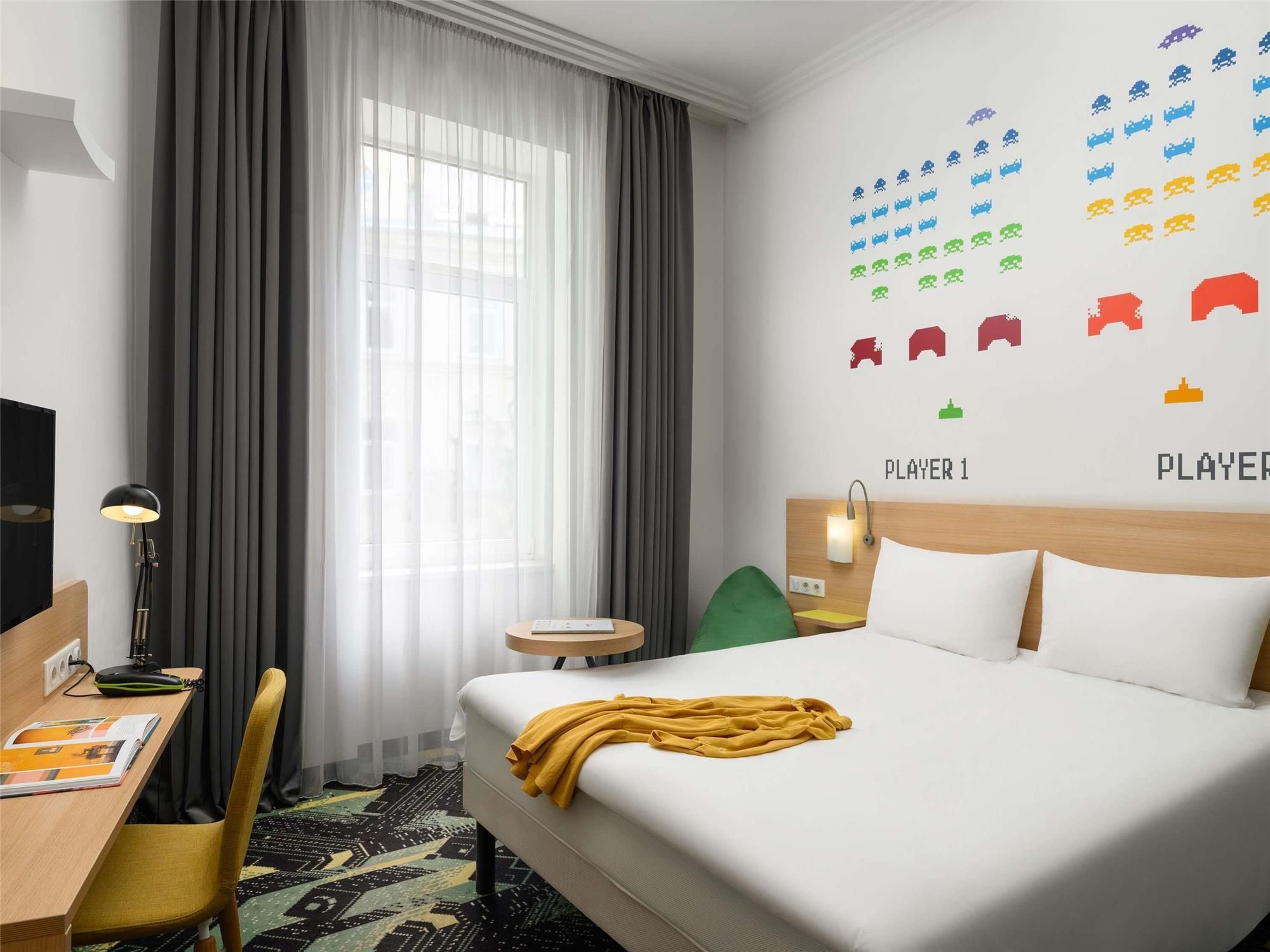 Design room with 1 double bed