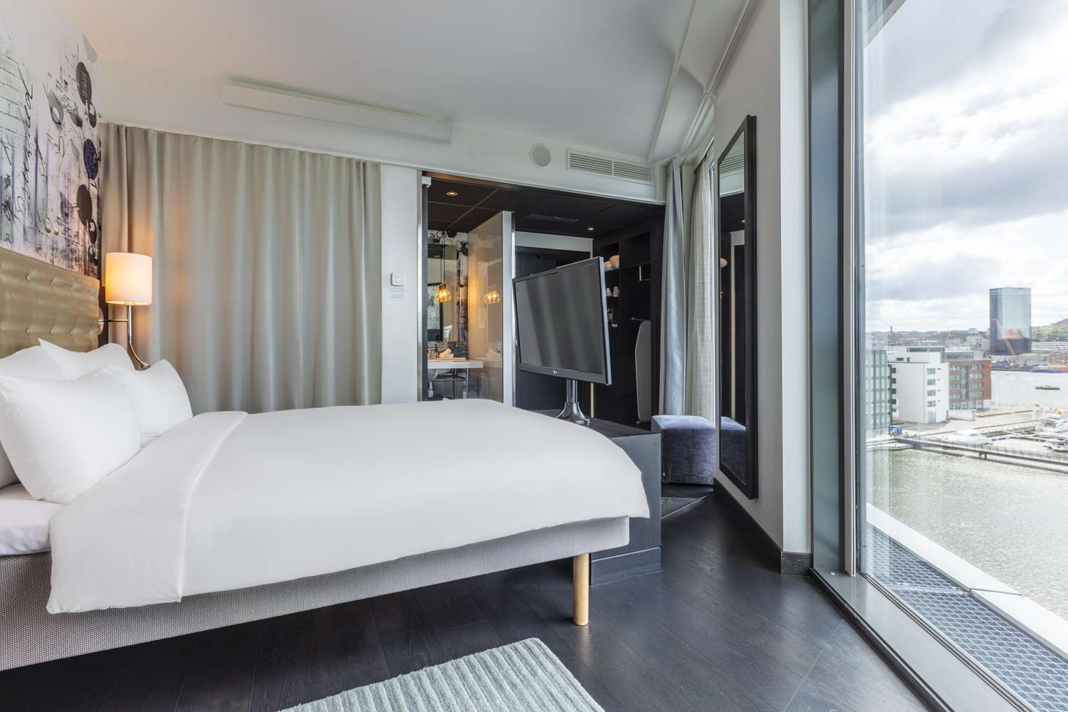 Superior Room with River View