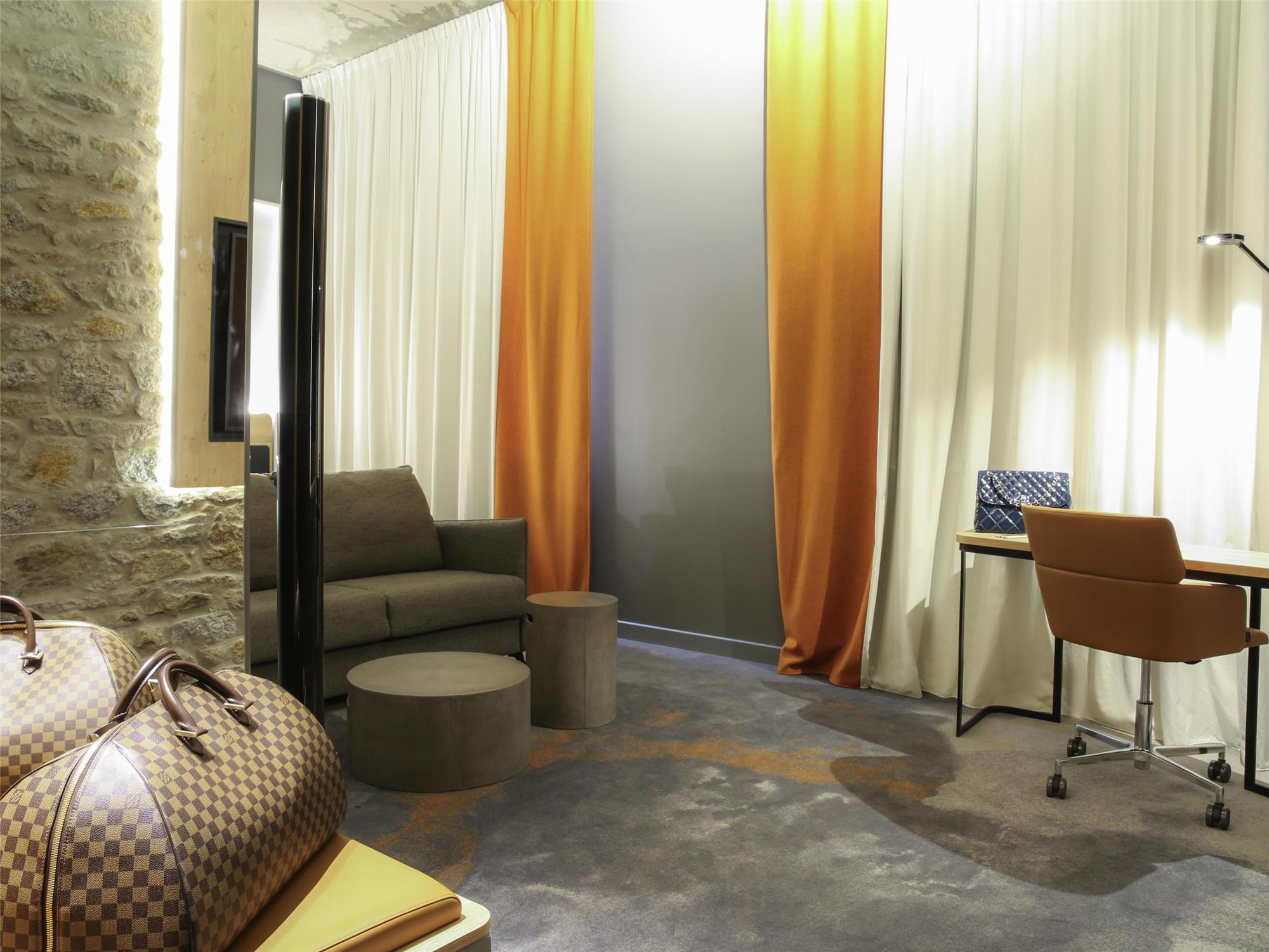 Suite, junior
