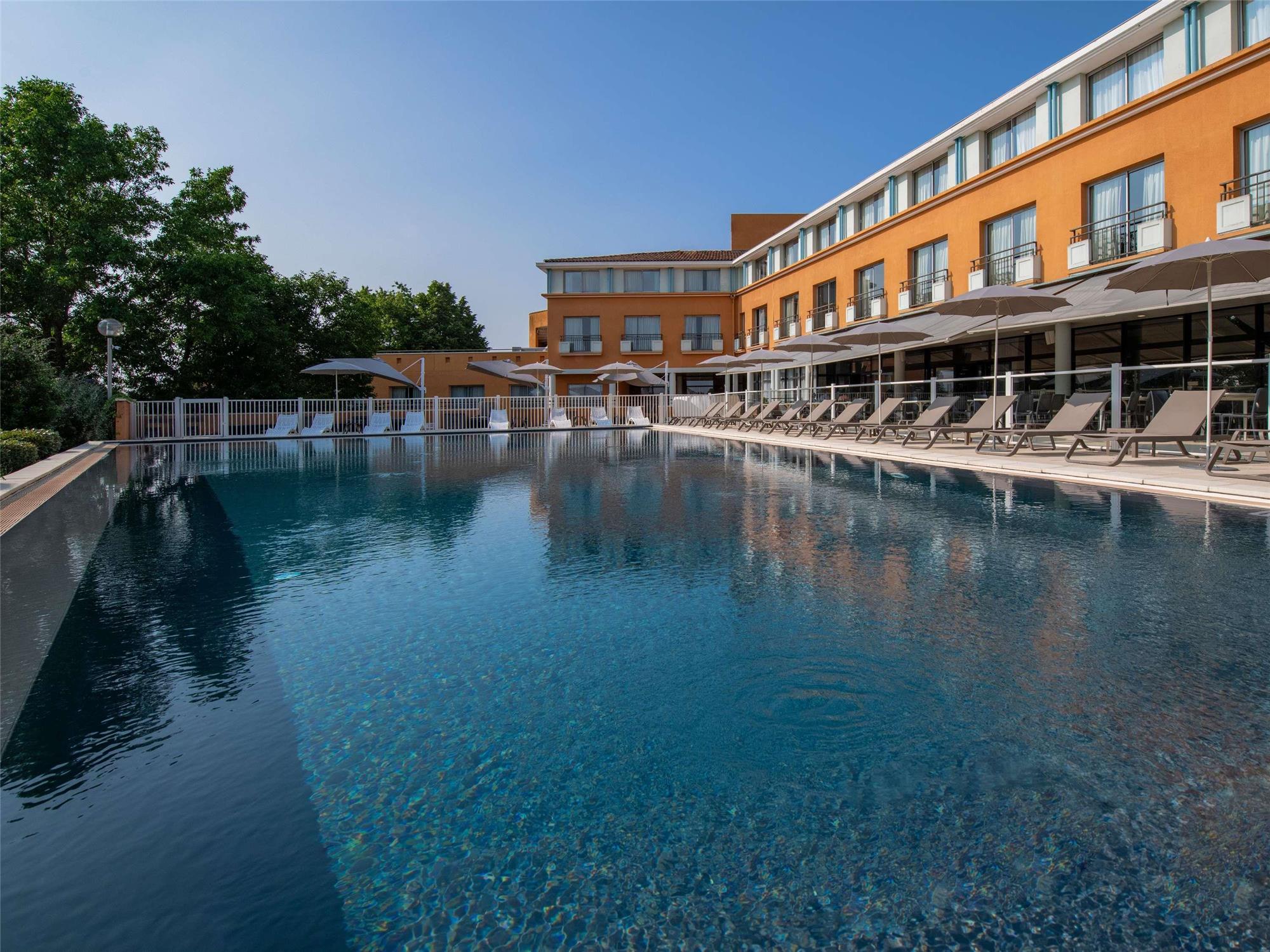 Mercure Toulouse Aéroport Golf de Seilh 2