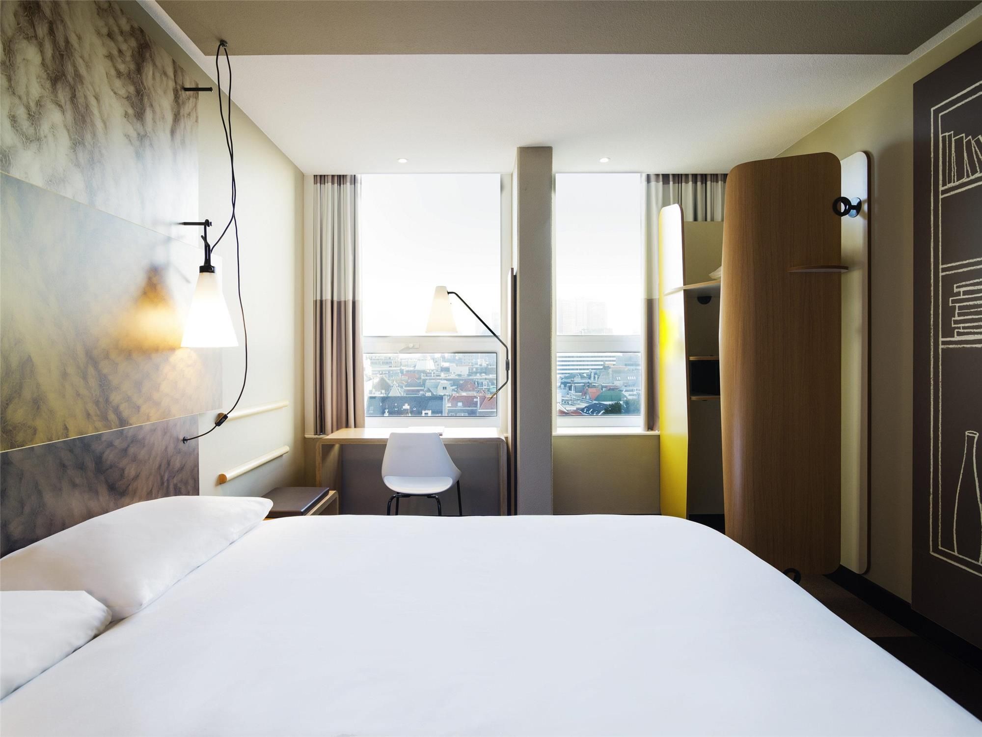Ibis Den Haag City Centre 1