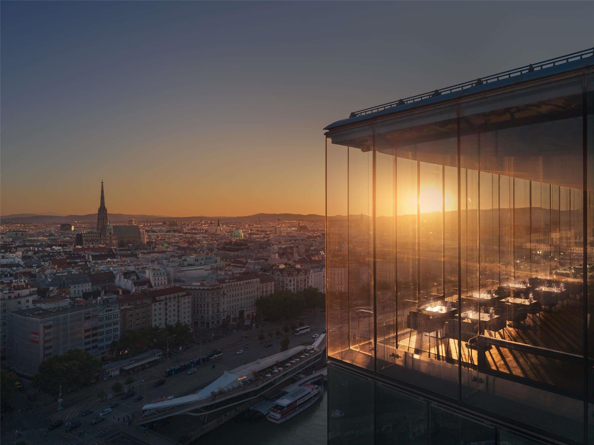 SO/ Vienna 1