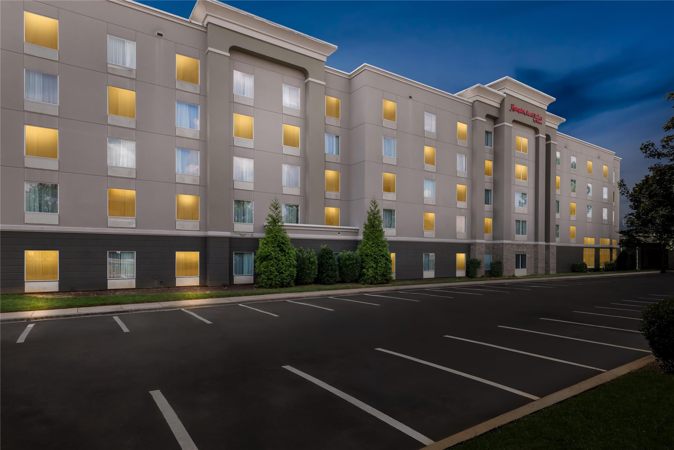 Hampton Inn & Suites Charlotte-Airport 2