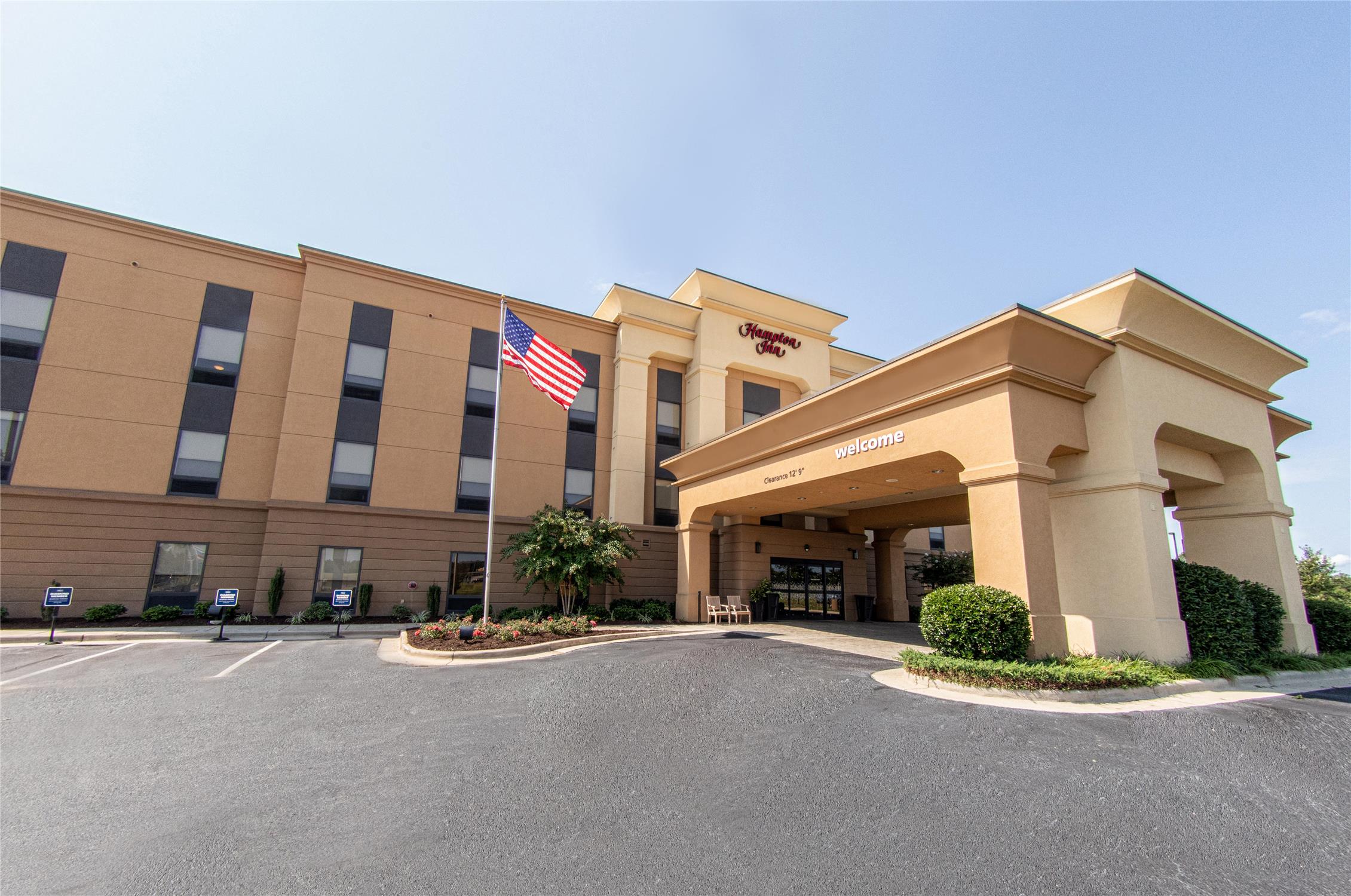 Hampton Inn Winfield 1