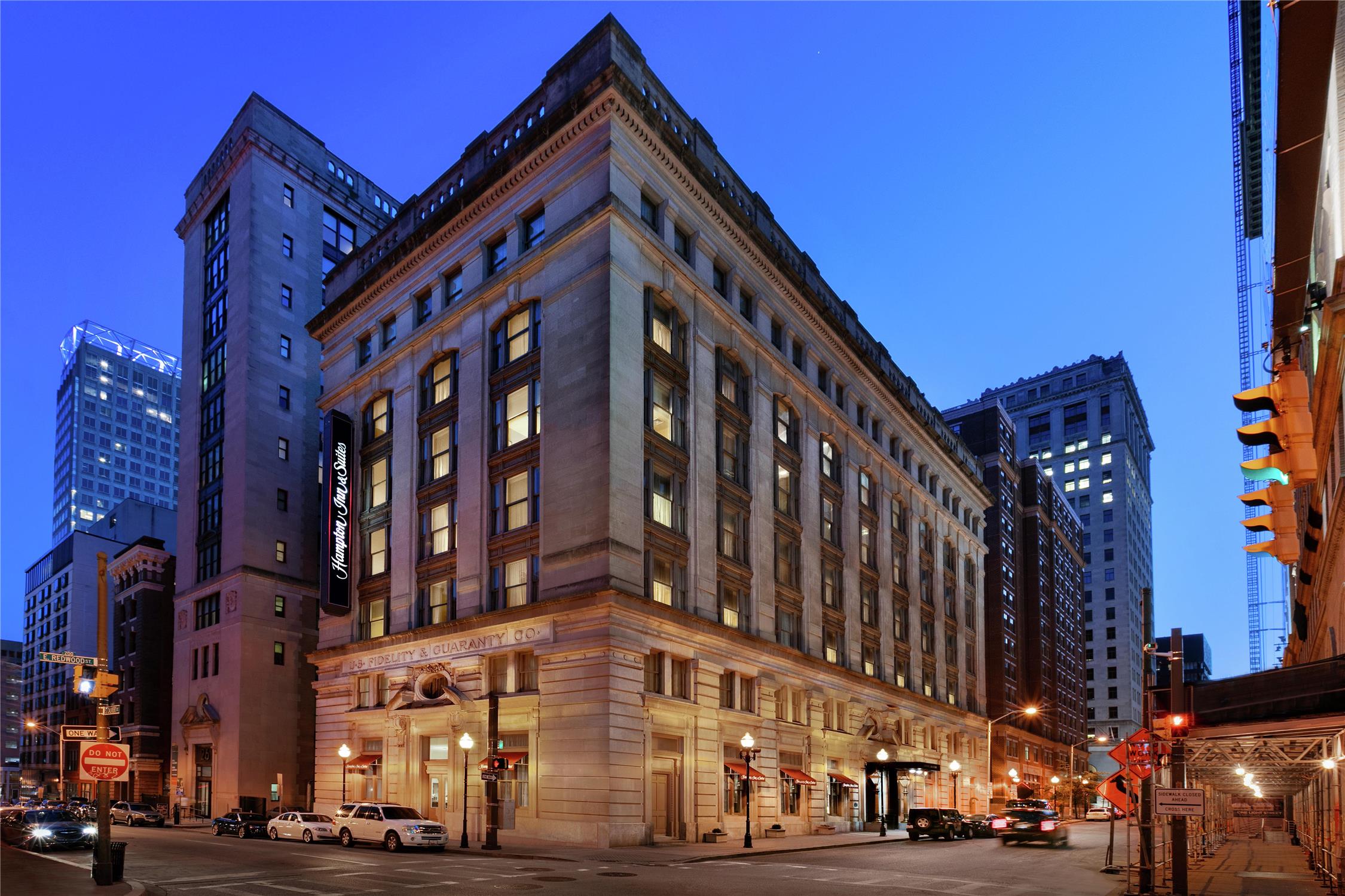 Hampton Inn & Suites Baltimore Inner Harbor 1