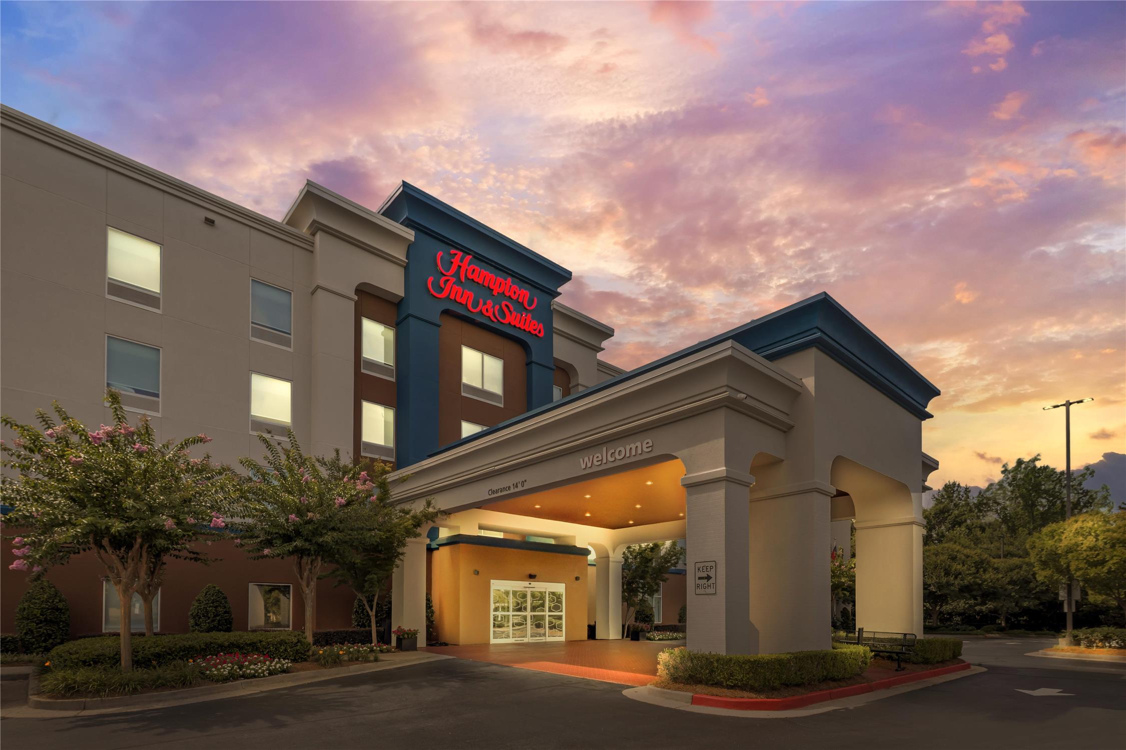 Hampton Inn & Suites Atlanta Airport West/Camp Creek Pkwy 2