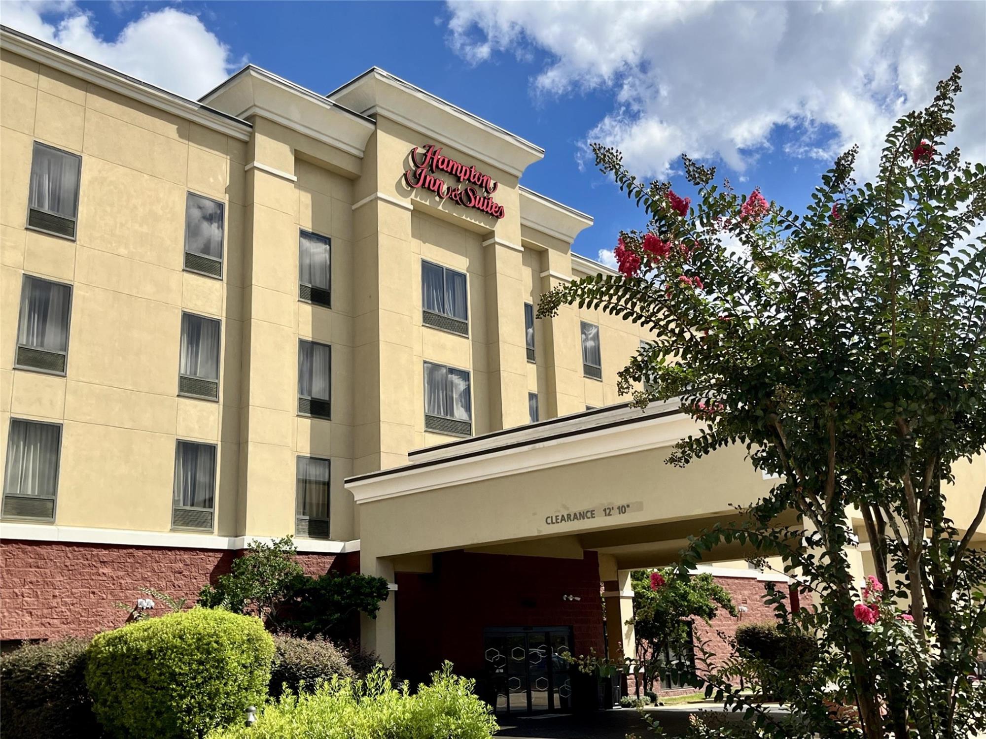 Hampton Inn & Suites McComb 1