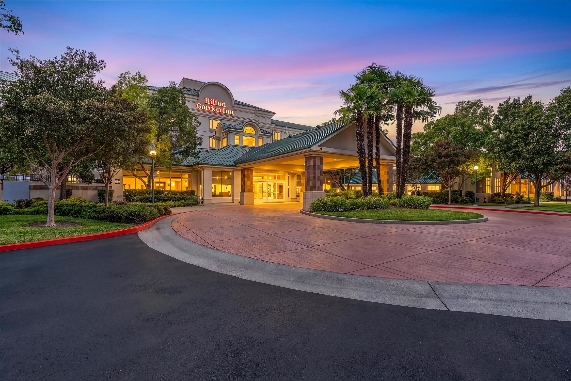 Hilton Garden Inn Fairfield 2