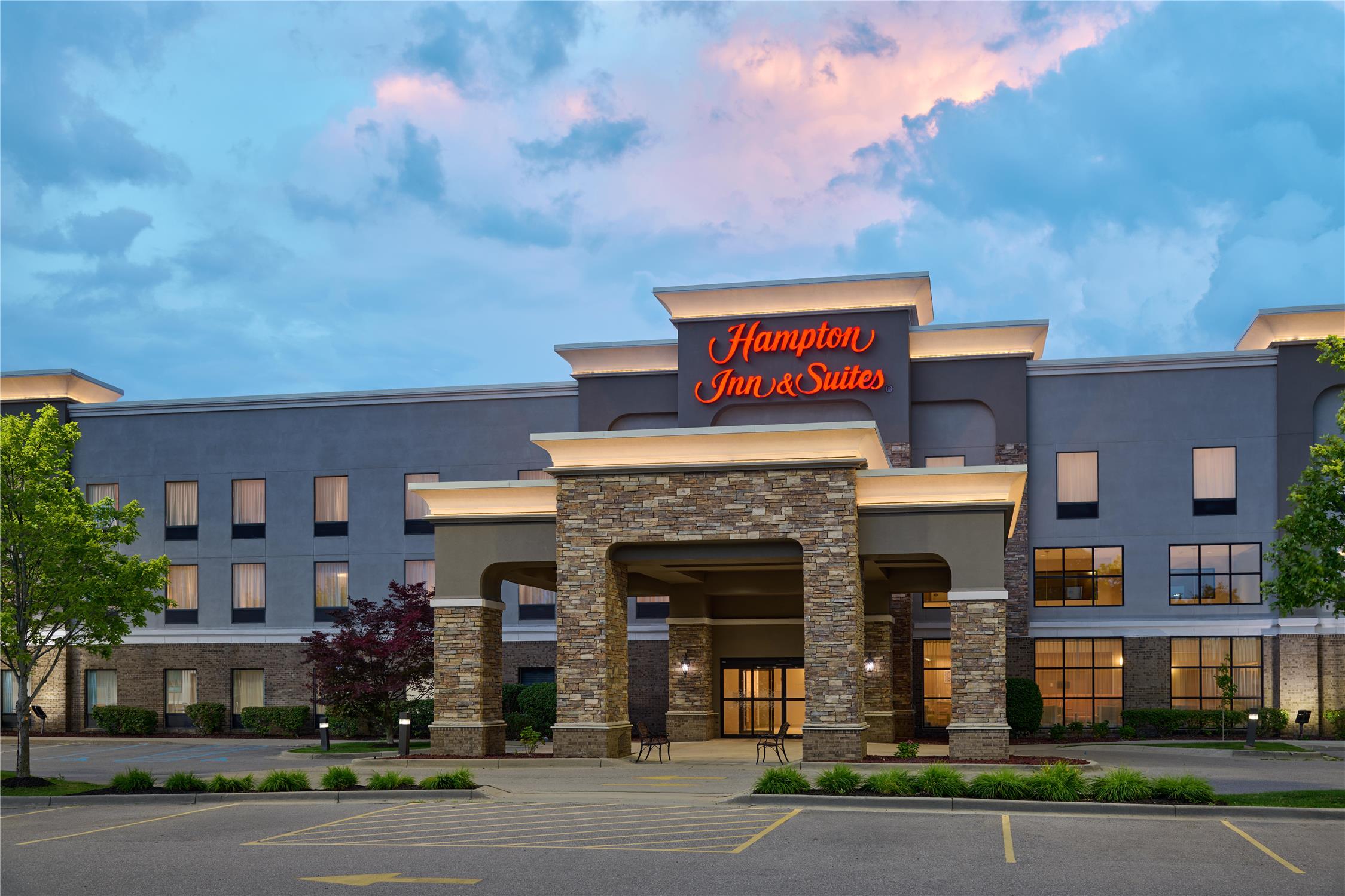 Hampton Inn & Suites Detroit/Sterling Heights 1