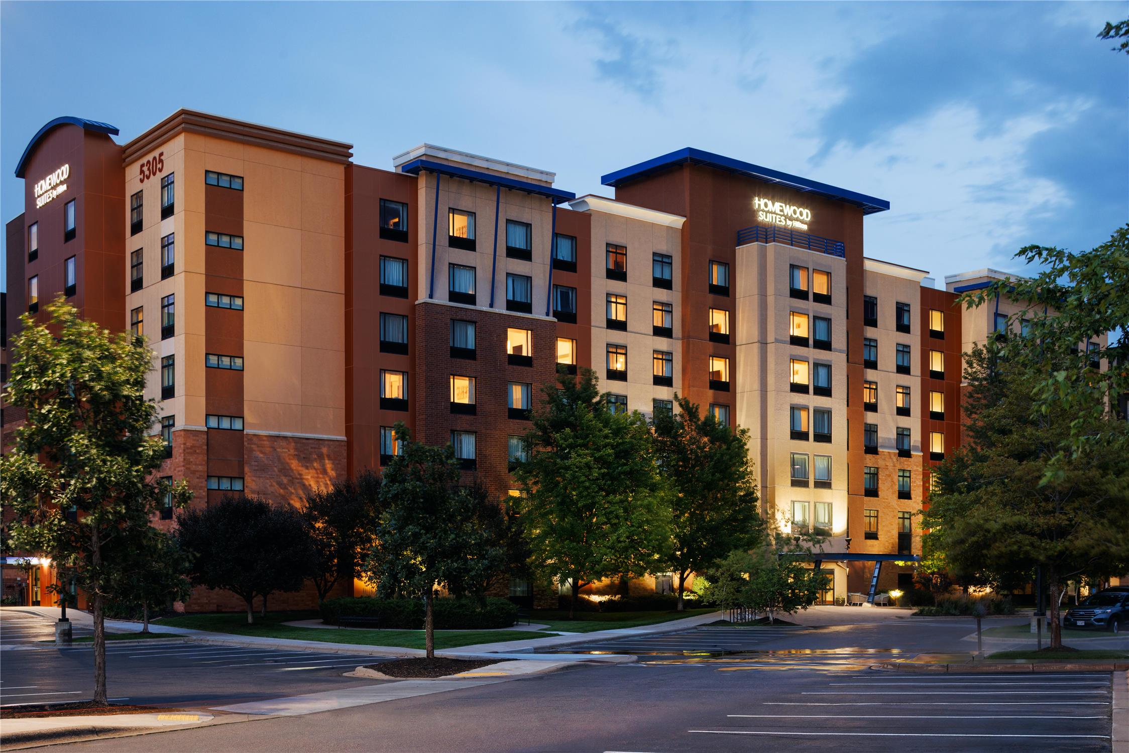 Homewood Suites by Hilton Minneapolis - Saint Louis Park at West End 2